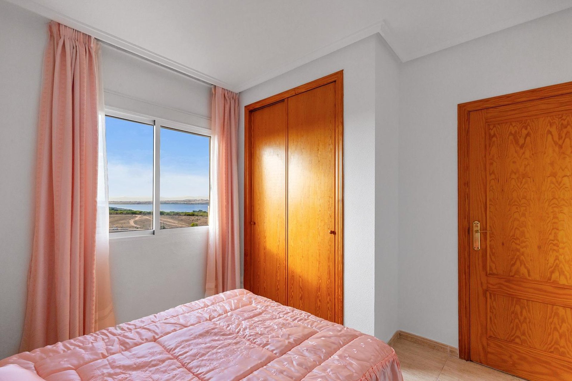 Resale - Apartment / Flat * - Torrevieja - Torreblanca