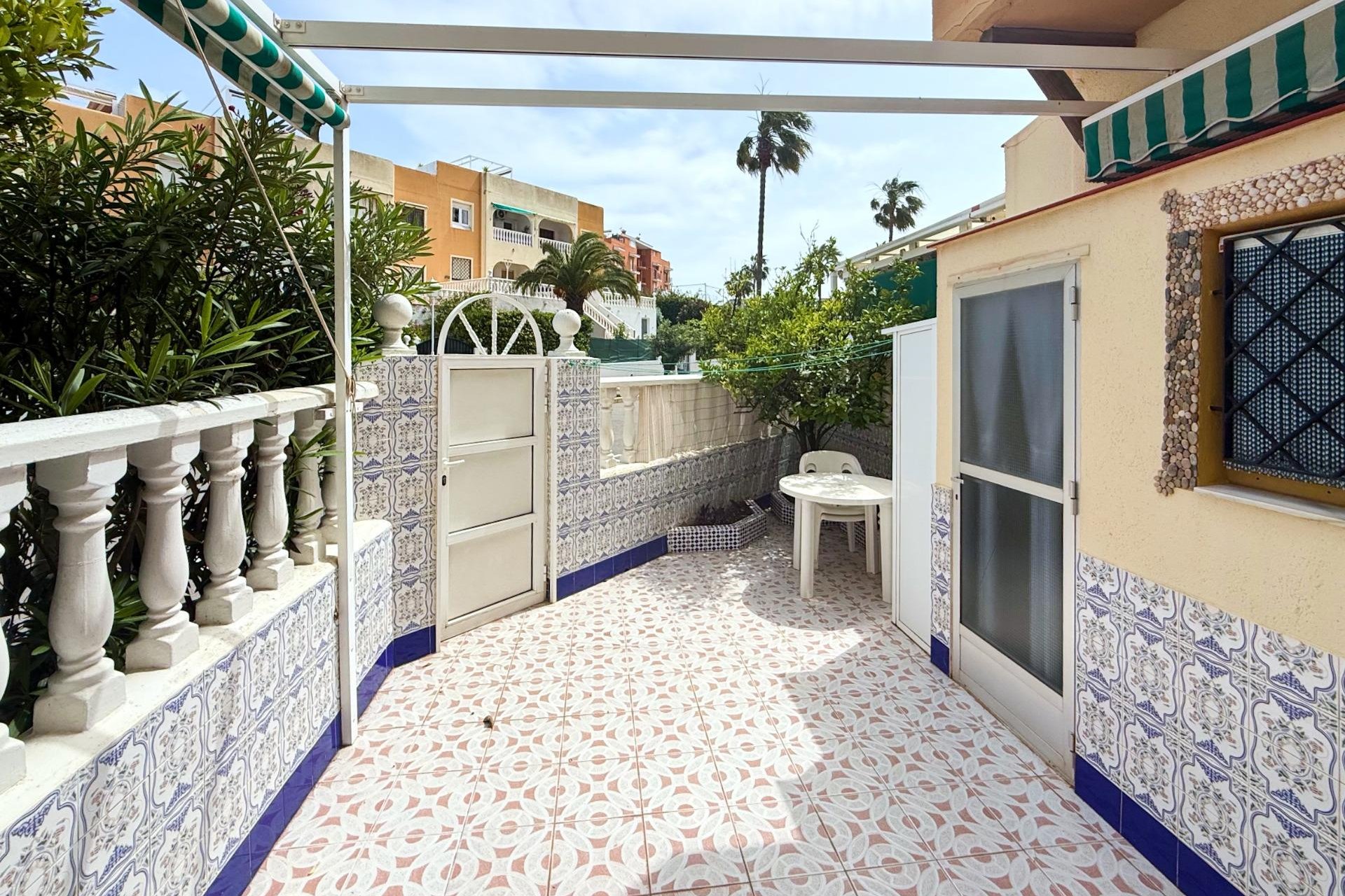 Resale - Apartment / Flat * - Torrevieja * - Torreblanca *