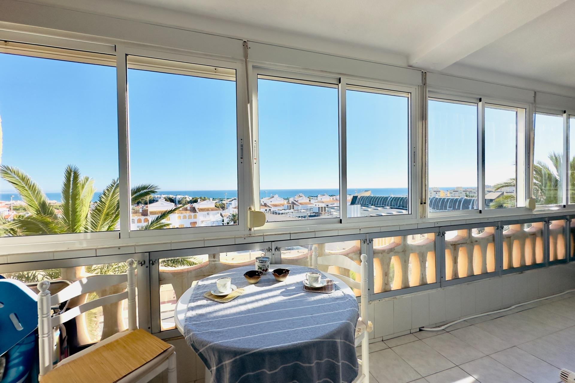 Resale - Apartment / Flat * - Torrevieja * - Torreblanca *