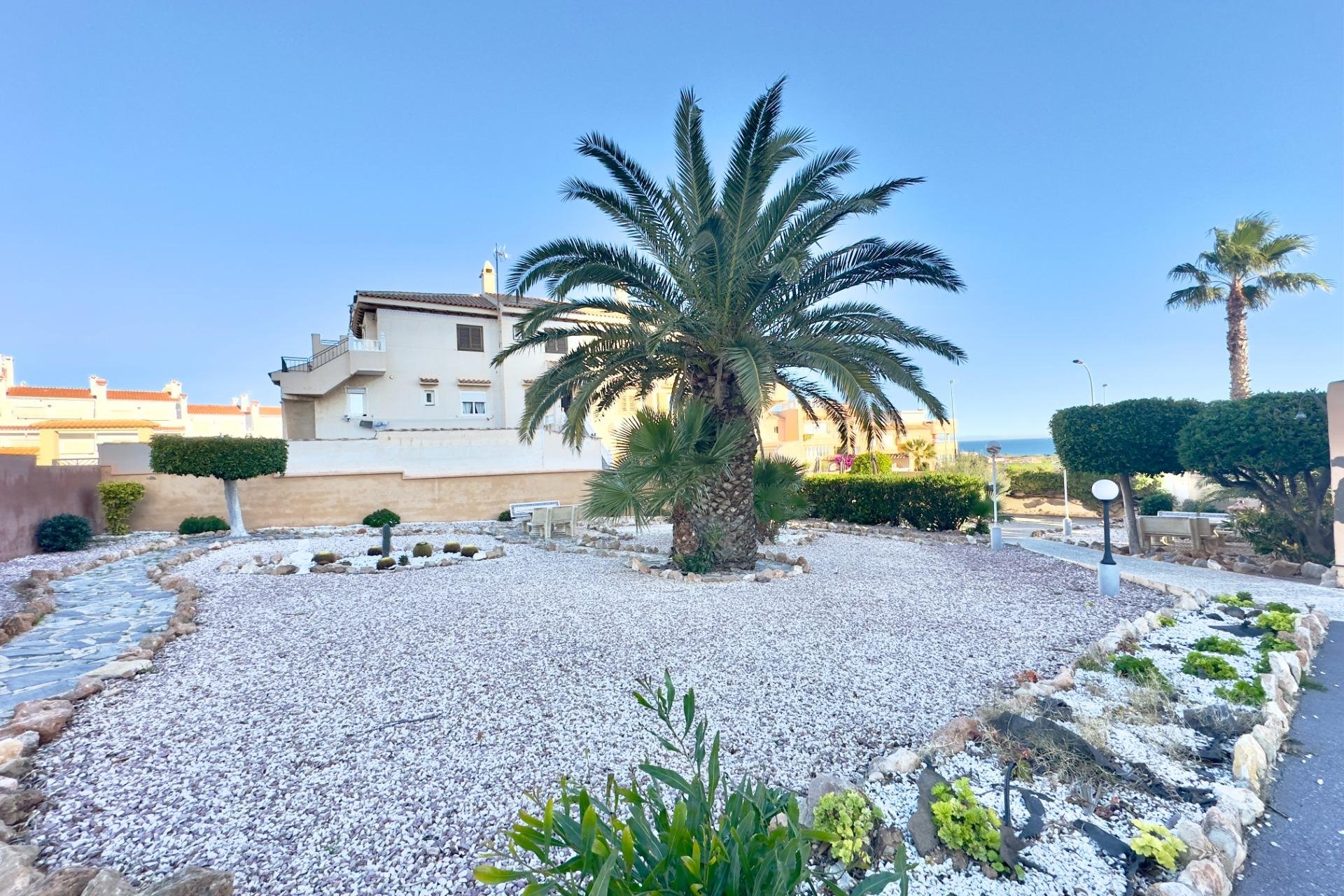 Resale - Apartment / Flat * - Torrevieja * - Torreblanca *