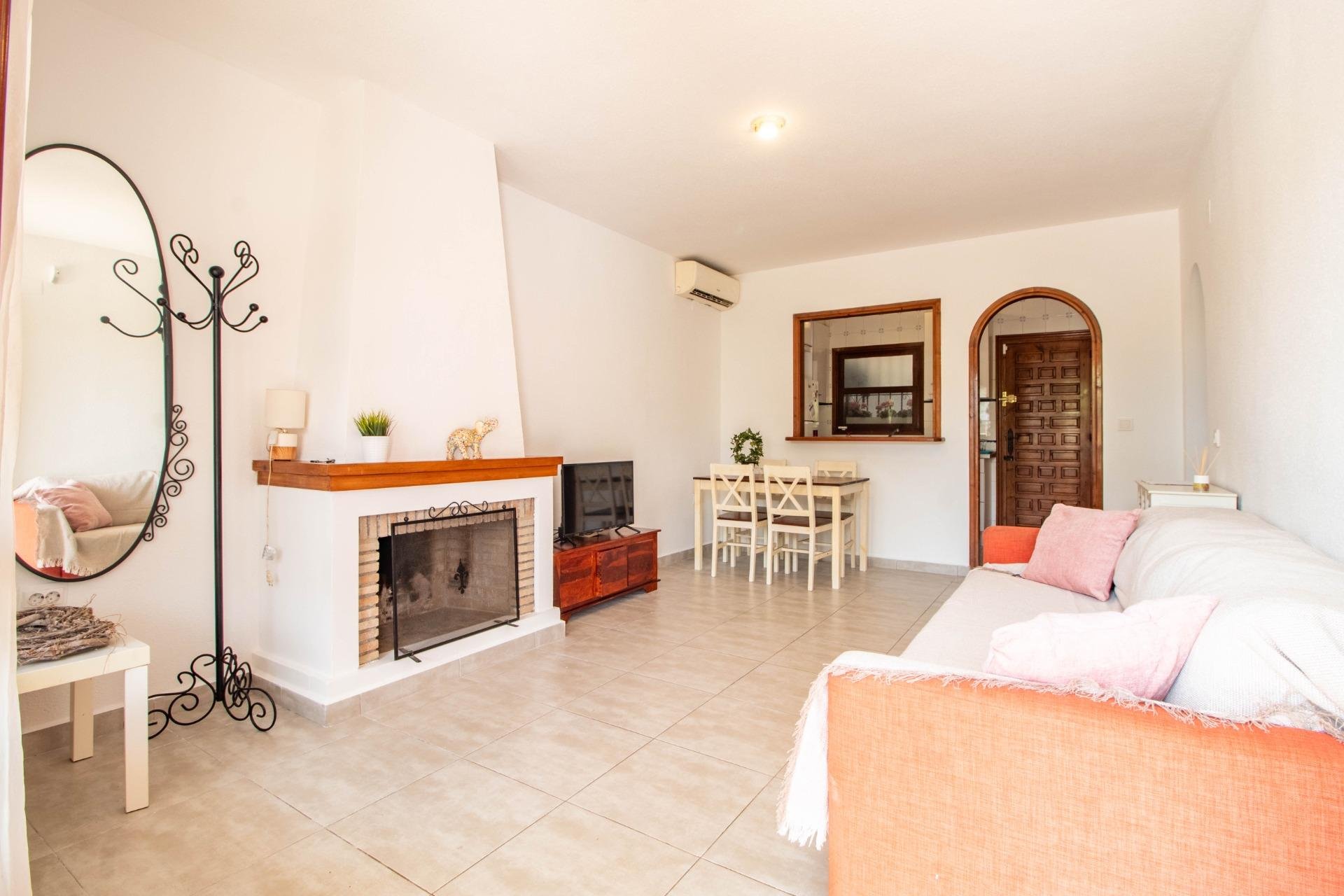 Resale - Apartment / Flat * - Torrevieja * - Torreblanca *