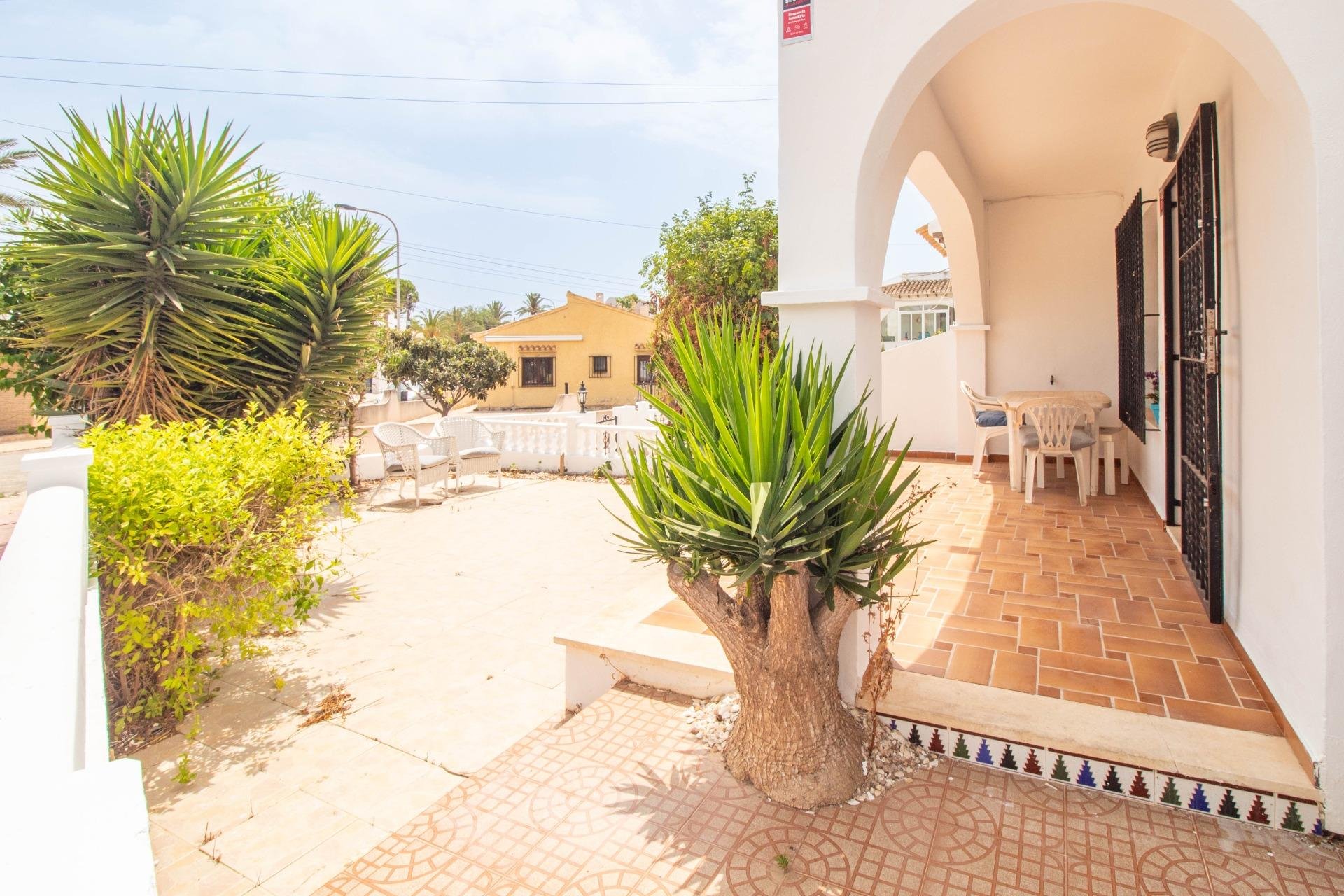 Resale - Apartment / Flat * - Torrevieja * - Torreblanca *