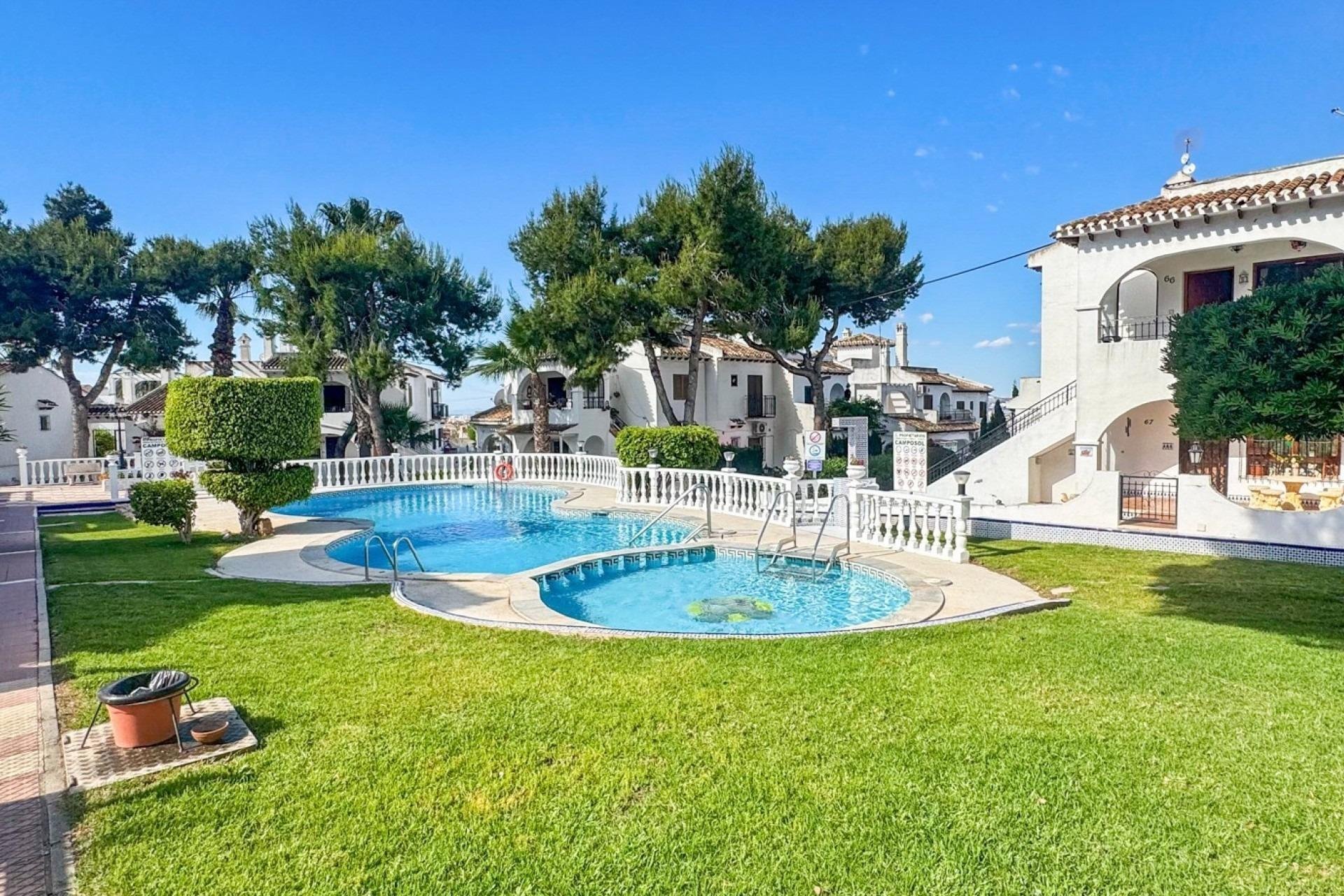 Resale - Apartment / Flat * - Torrevieja * - Torreblanca *