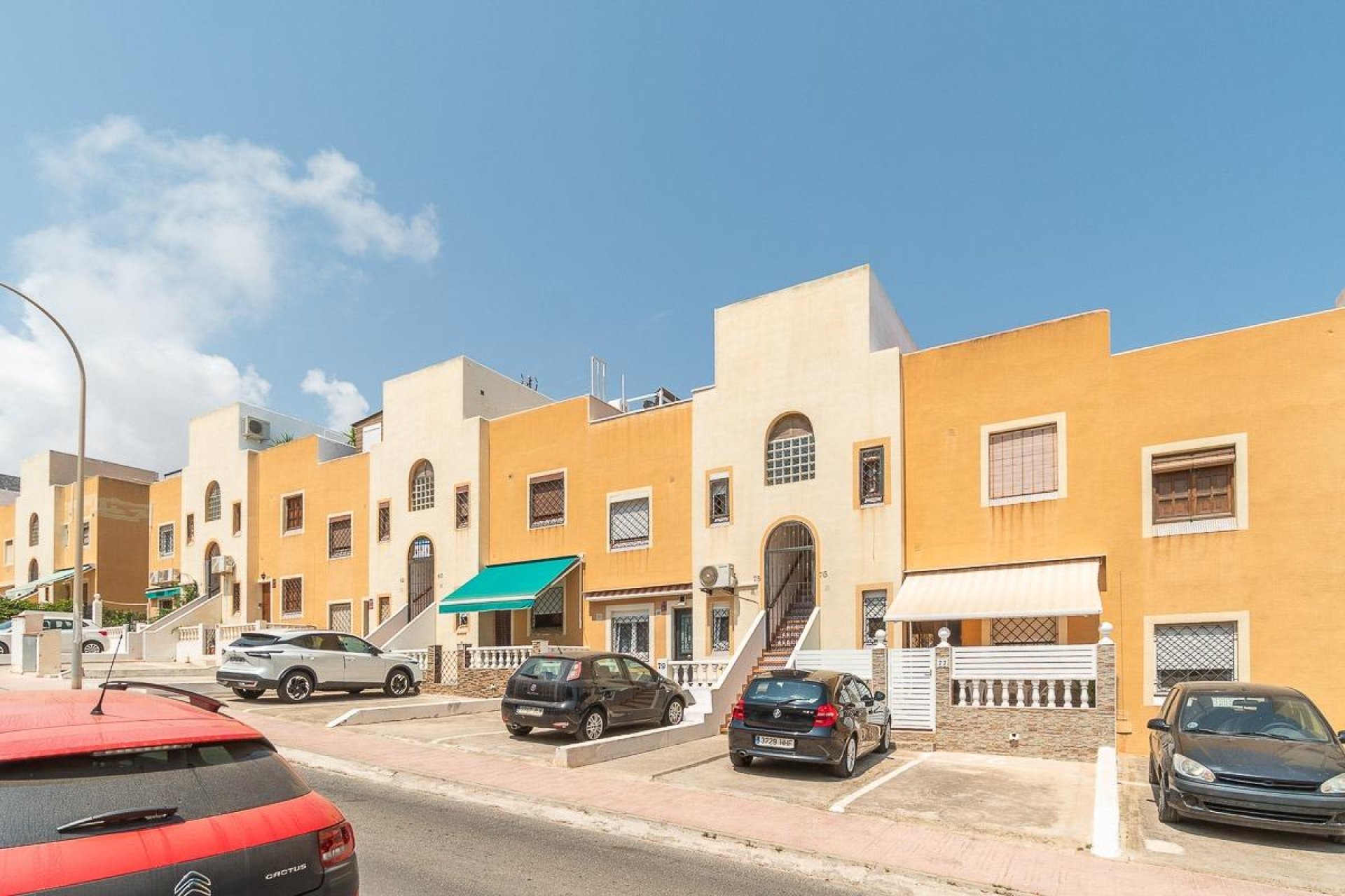 Resale - Apartment / Flat * - Torrevieja * - Torreblanca *