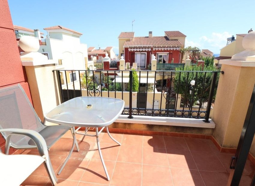 Resale - Apartment / Flat * - Torrevieja * - Torreblanca *