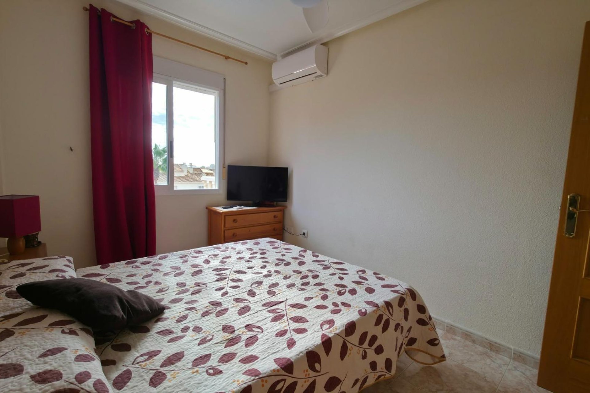 Resale - Apartment / Flat * - Torrevieja * - Torreblanca *