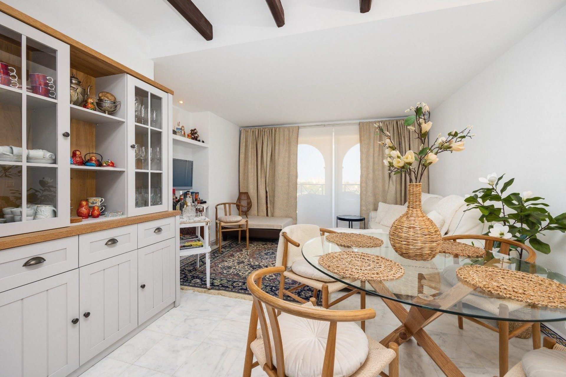 Resale - Apartment / Flat * - Torrevieja * - Torrejón *