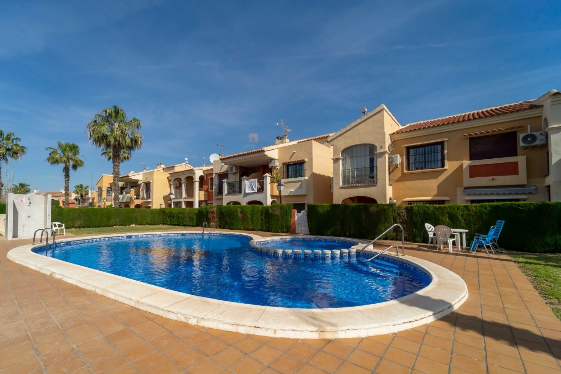 Resale - Apartment / Flat * - Torrevieja * - Torreta