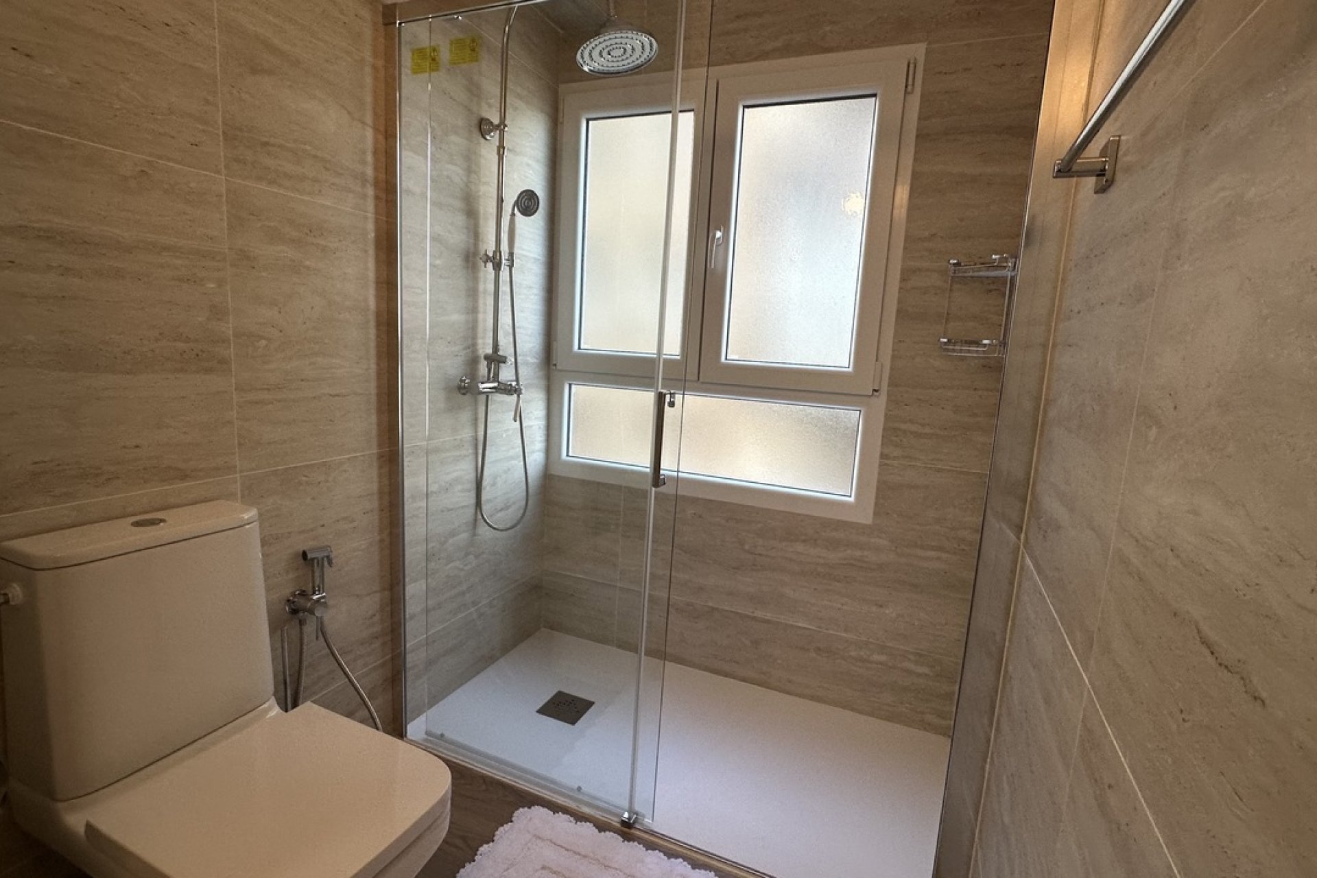 Resale - Apartment / Flat * - Torrevieja - Torrevieja *