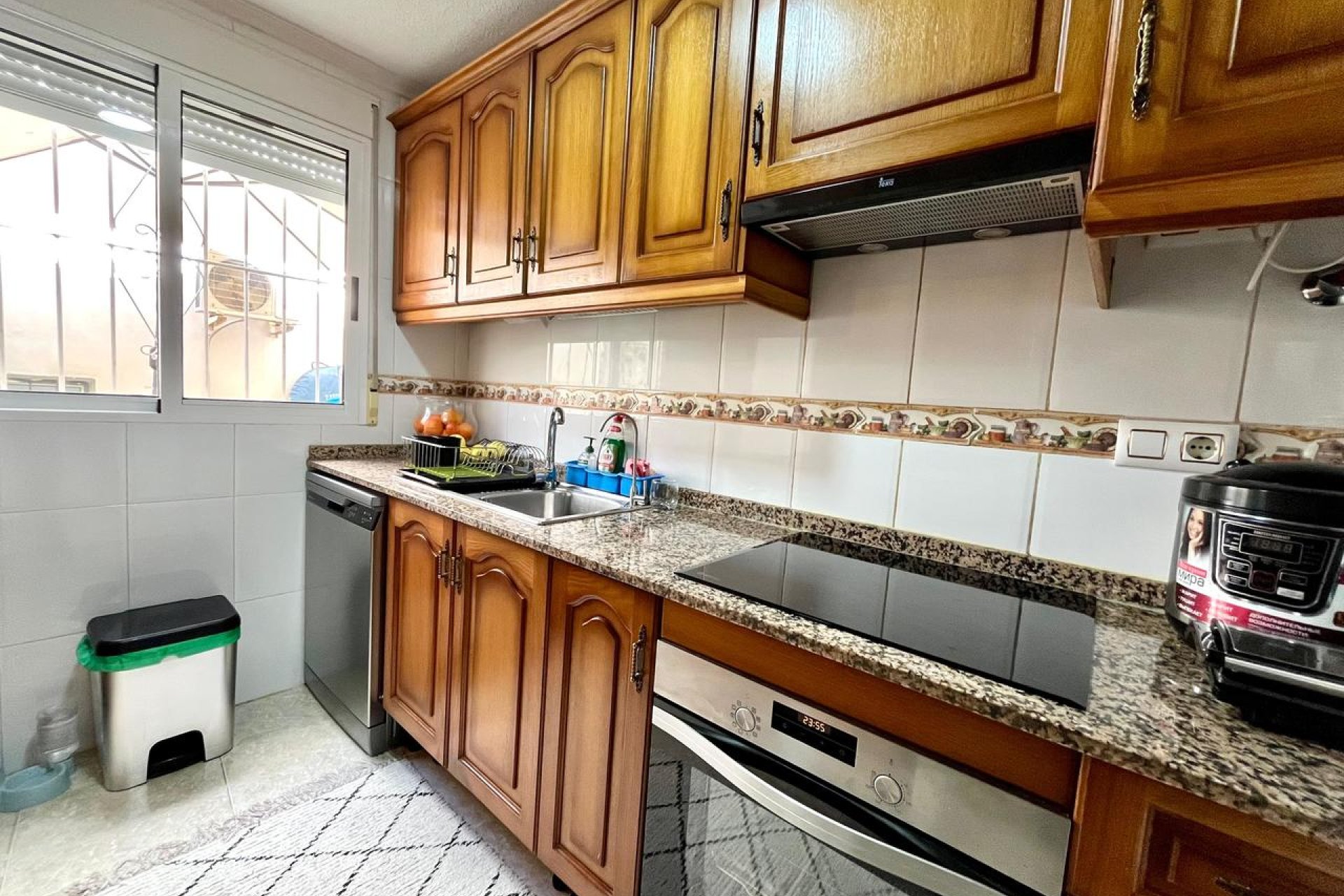 Resale - Apartment / Flat * - Torrevieja - Torrevieja *