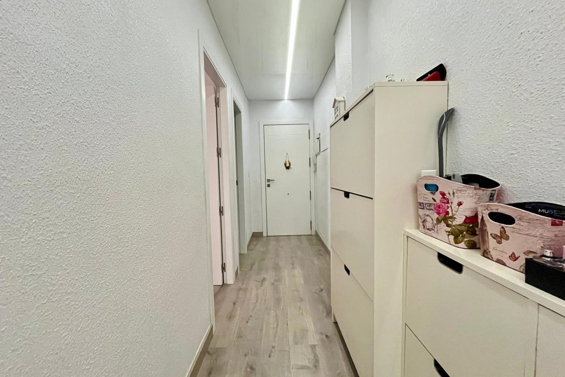 Resale - Apartment / Flat * - Torrevieja - Torrevieja *