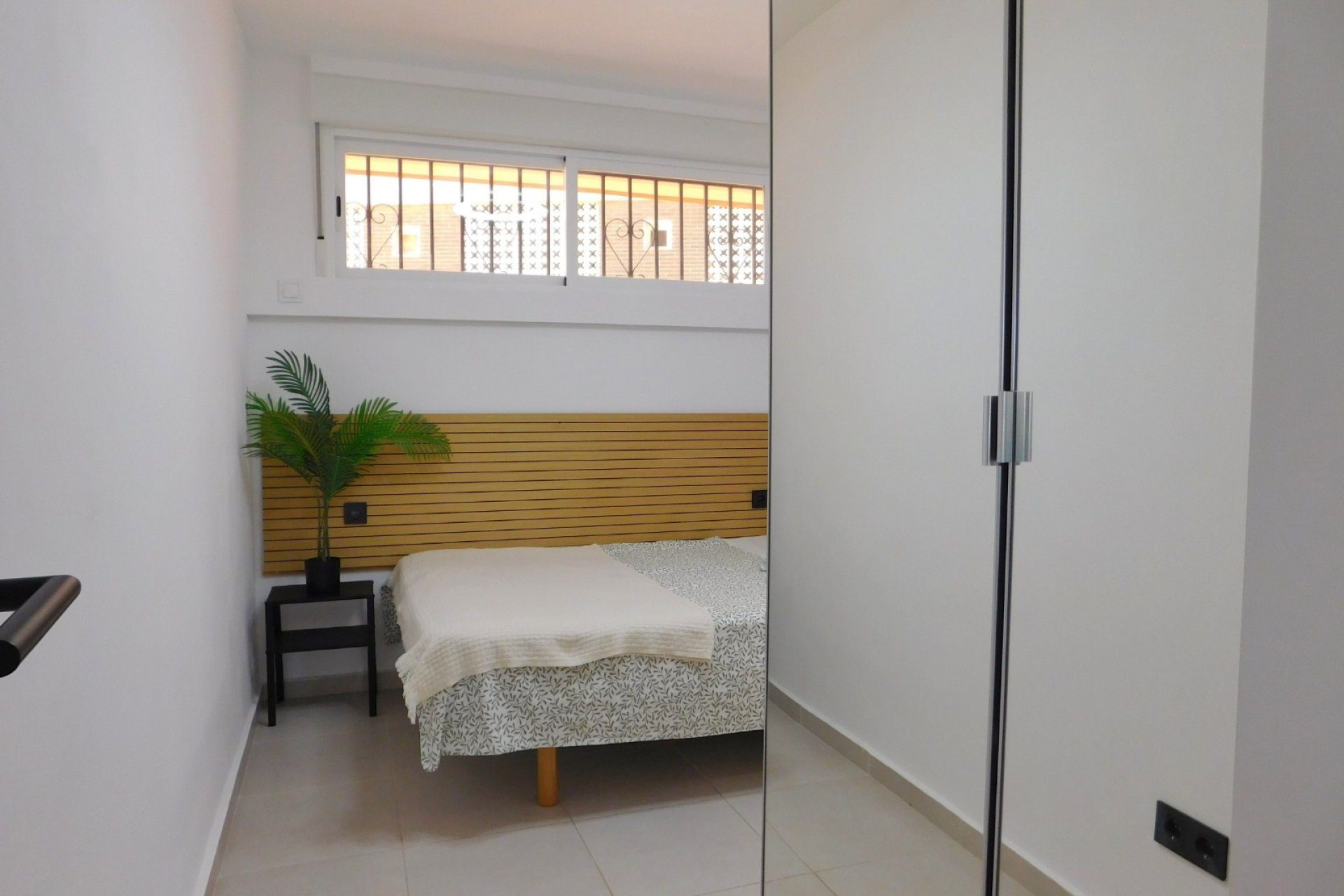 Resale - Apartment / Flat * - Torrevieja - Torrevieja *