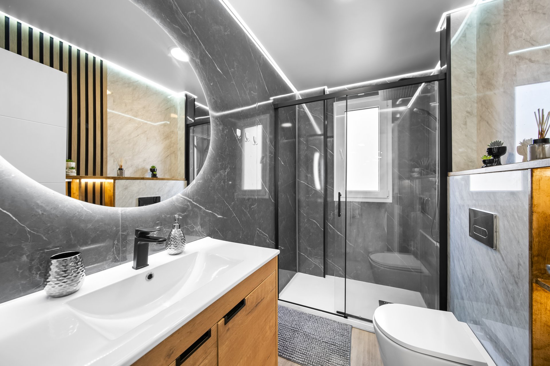 Resale - Apartment / Flat * - Torrevieja - Torrevieja *