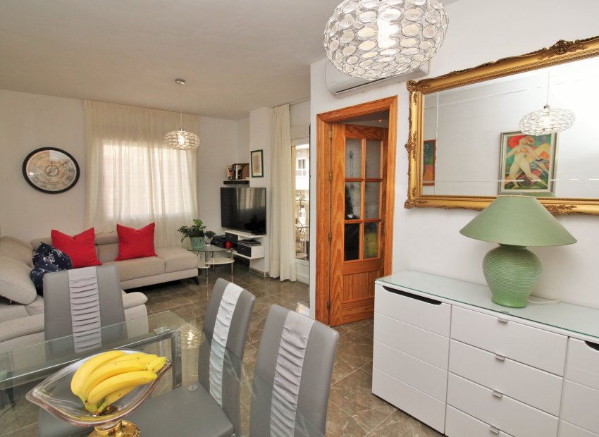 Resale - Apartment / flat - Torrevieja