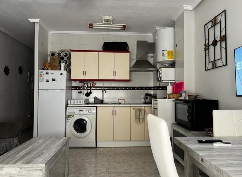 Resale - Apartment / flat - Torrevieja