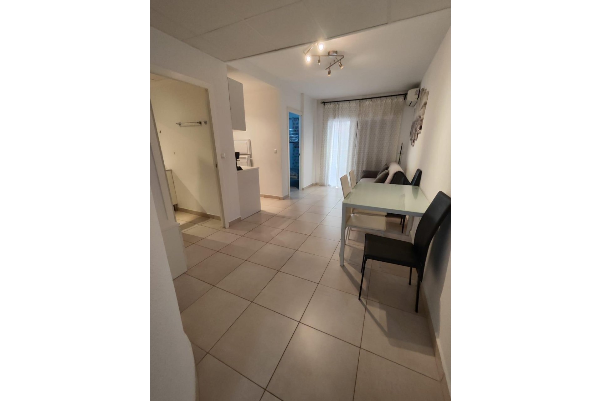 Resale - Apartment / flat - Torrevieja