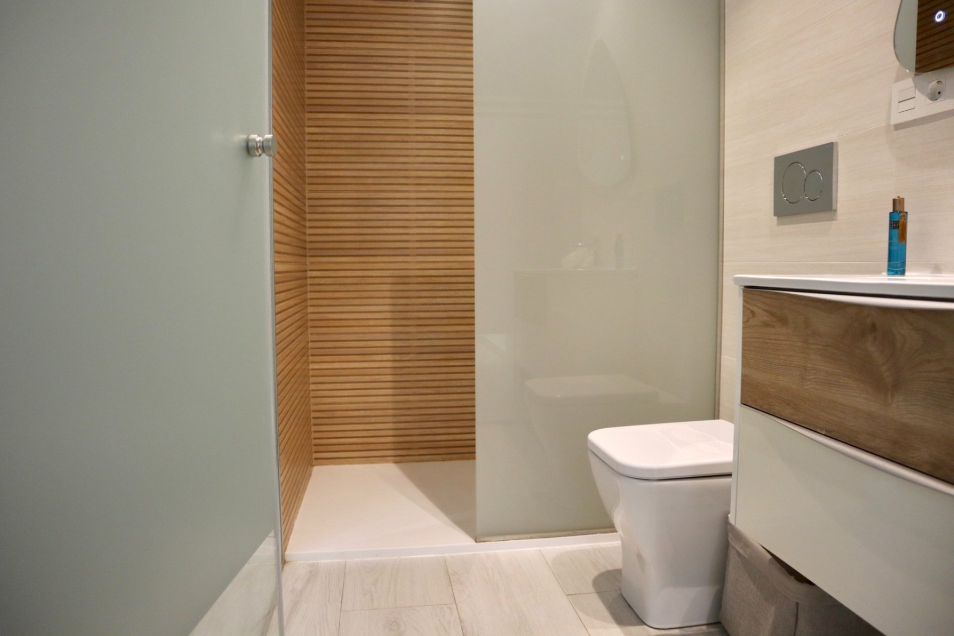 Resale - Apartment / Flat * - Torrevieja *