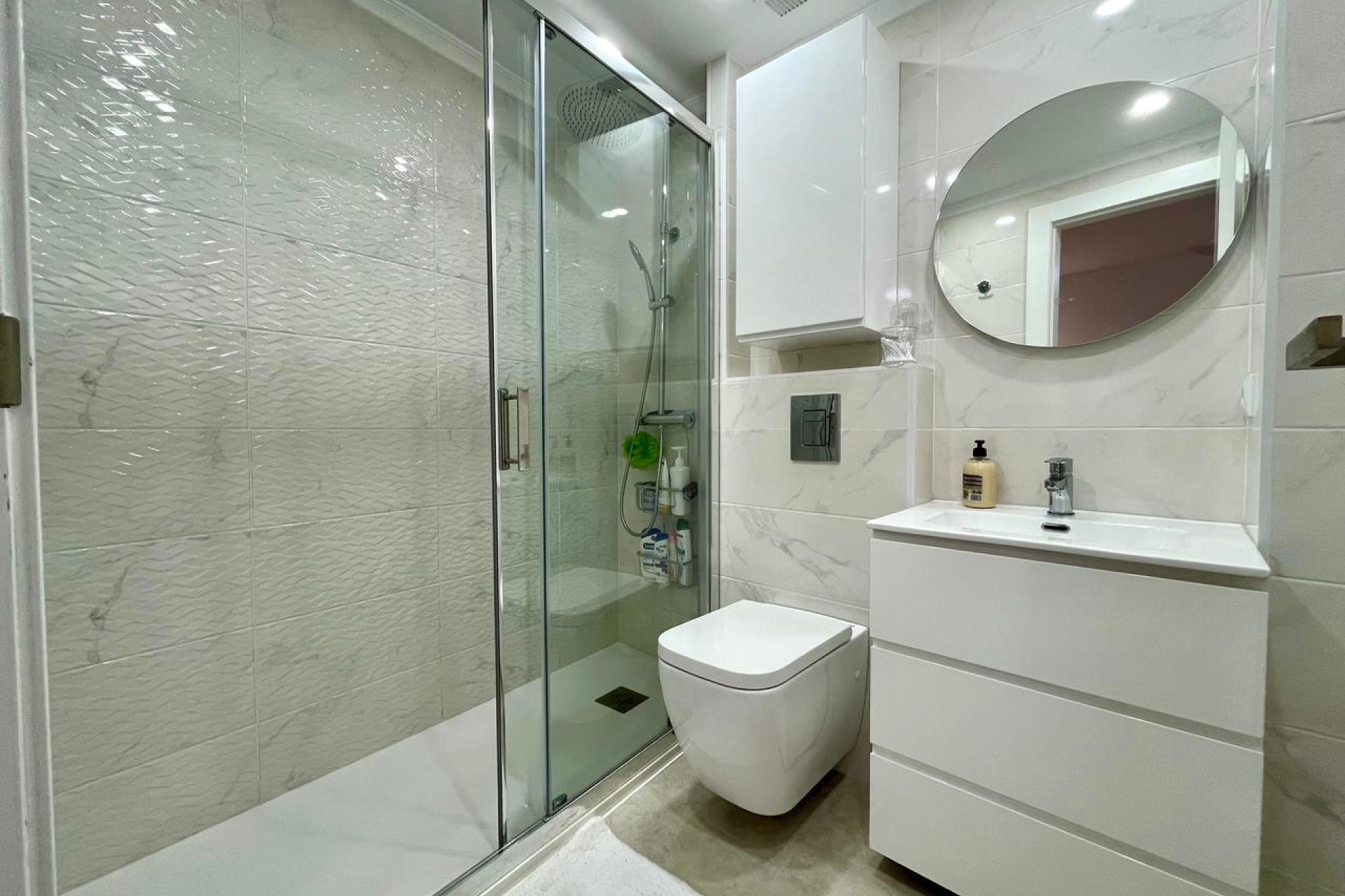 Resale - Apartment / Flat * - Torrevieja *