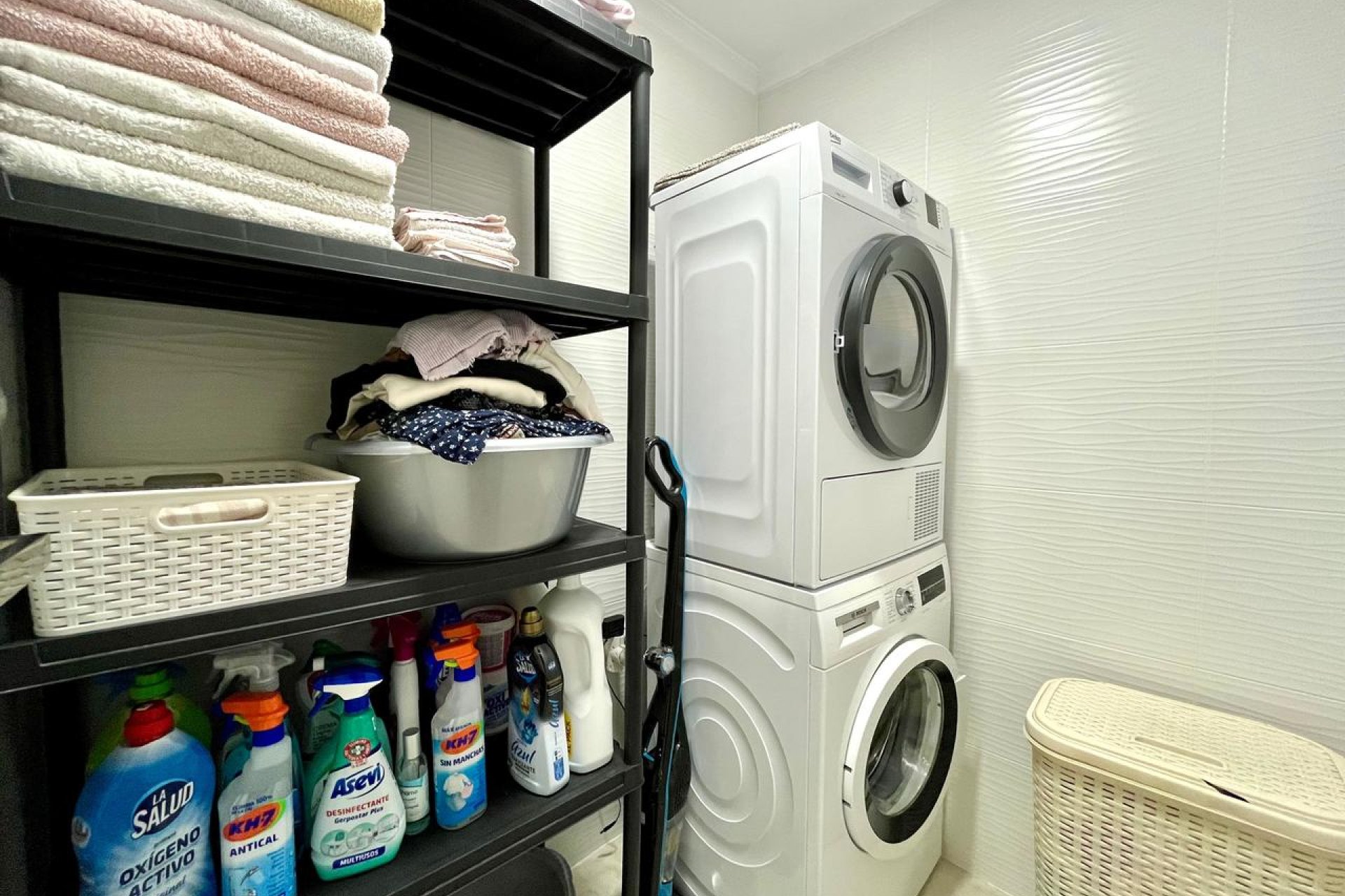 Resale - Apartment / Flat * - Torrevieja *