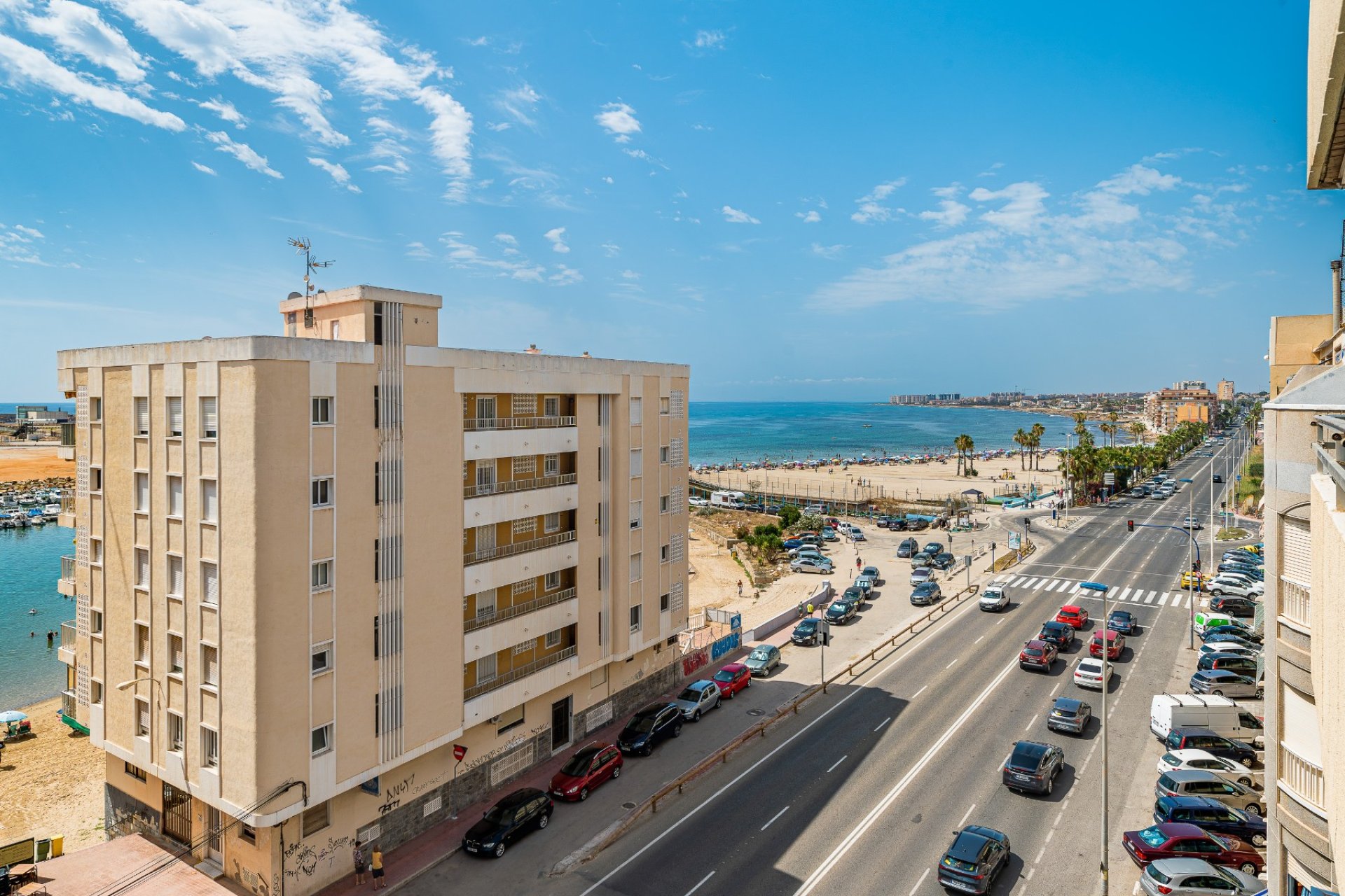 Resale - Apartment / Flat * - Torrevieja