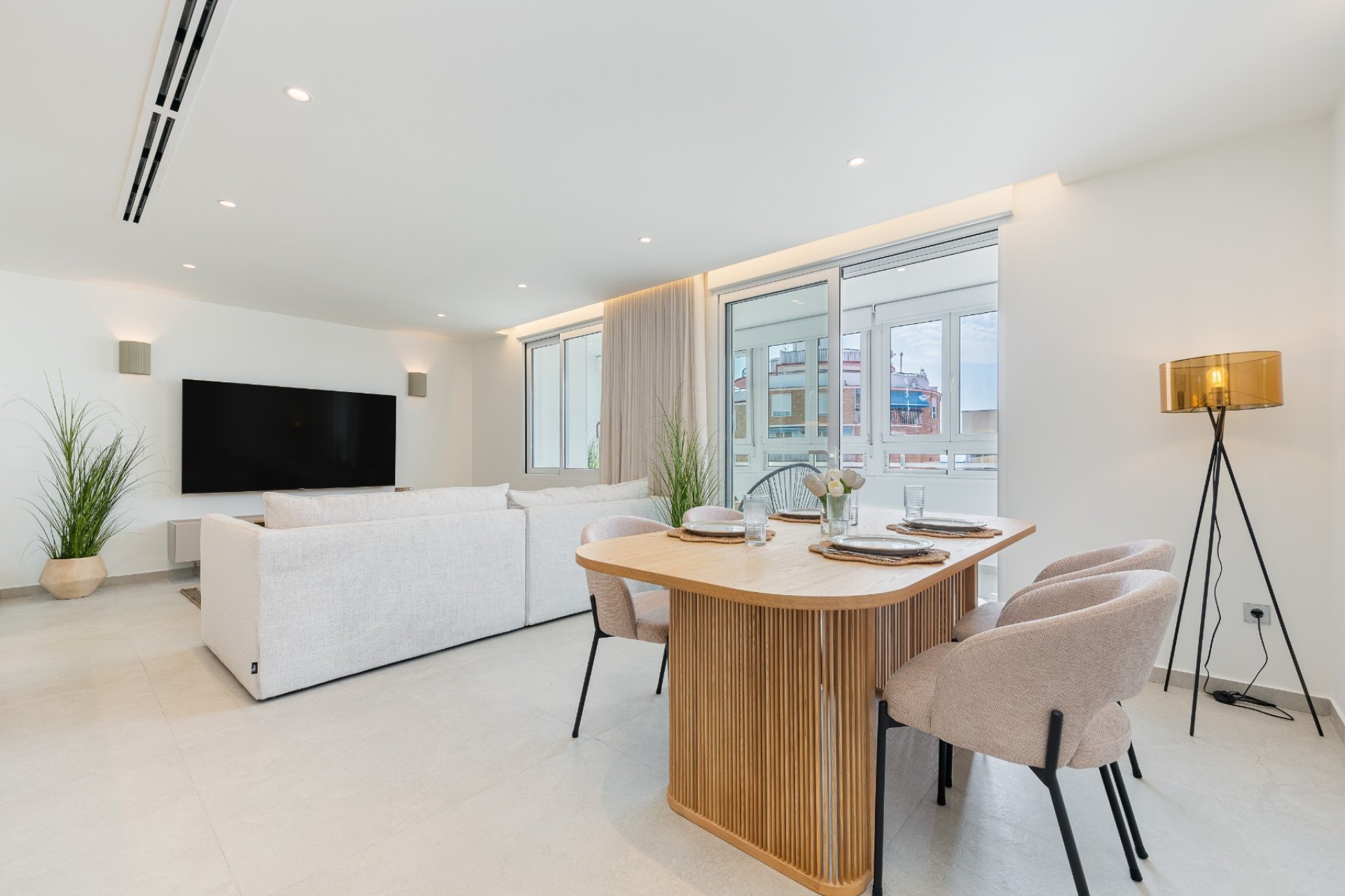 Resale - Apartment / Flat * - Torrevieja