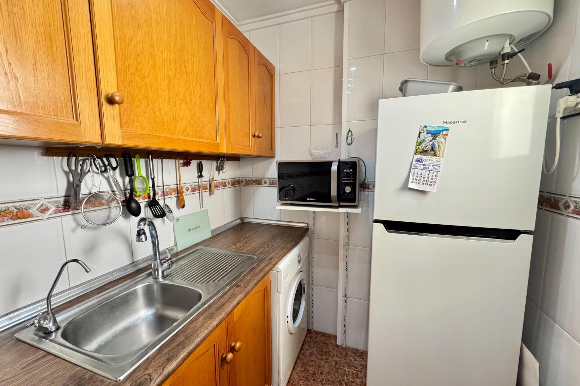Resale - Apartment / Flat * - Torrevieja *