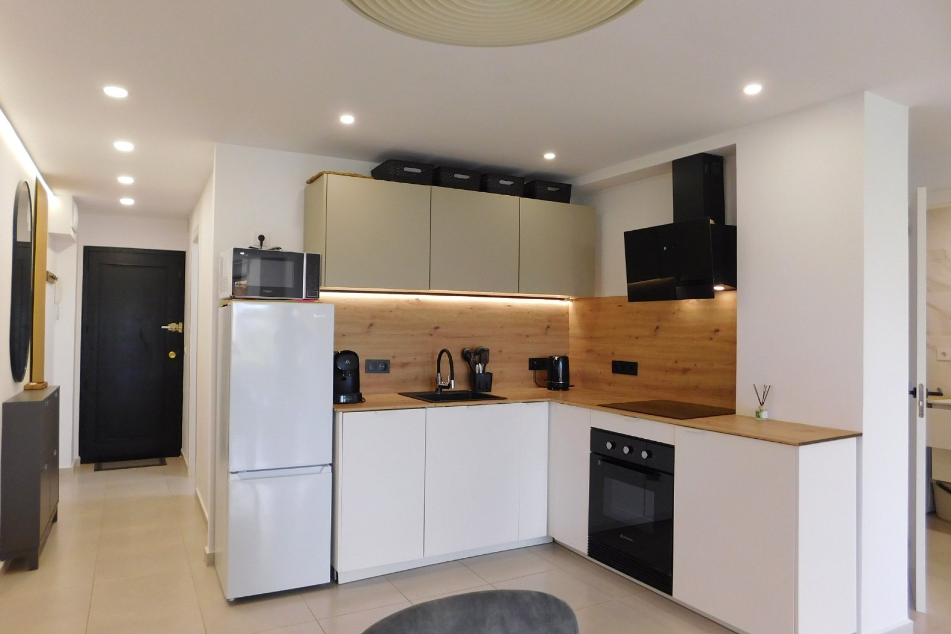 Resale - Apartment / Flat * - Torrevieja *