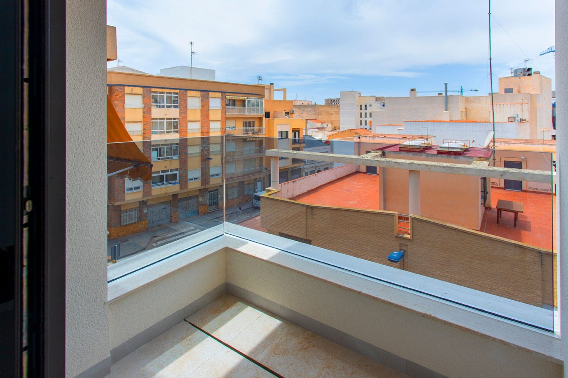 Resale - Apartment / Flat * - Torrevieja *