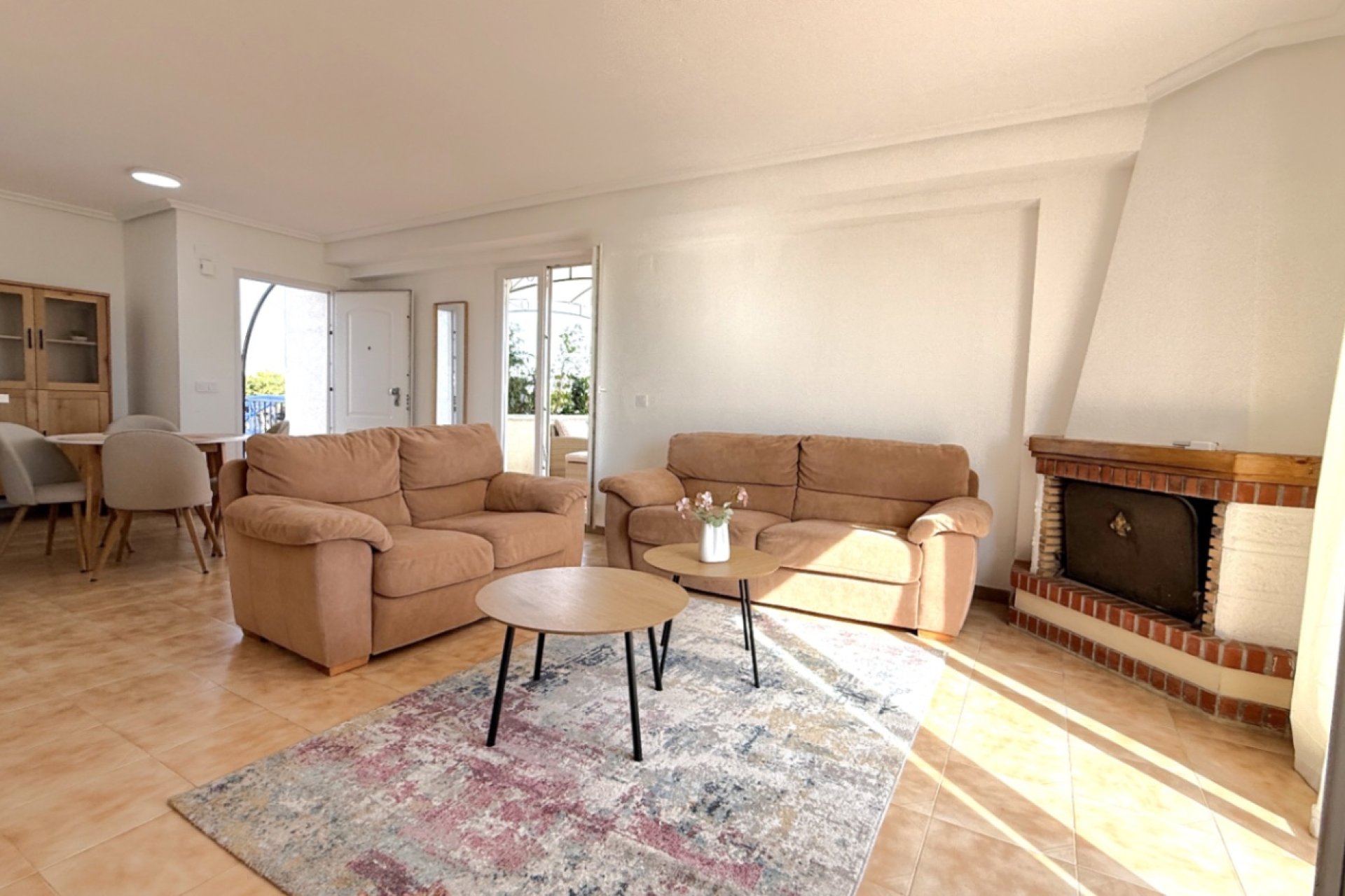 Resale - Apartment / Flat * - Torrevieja *