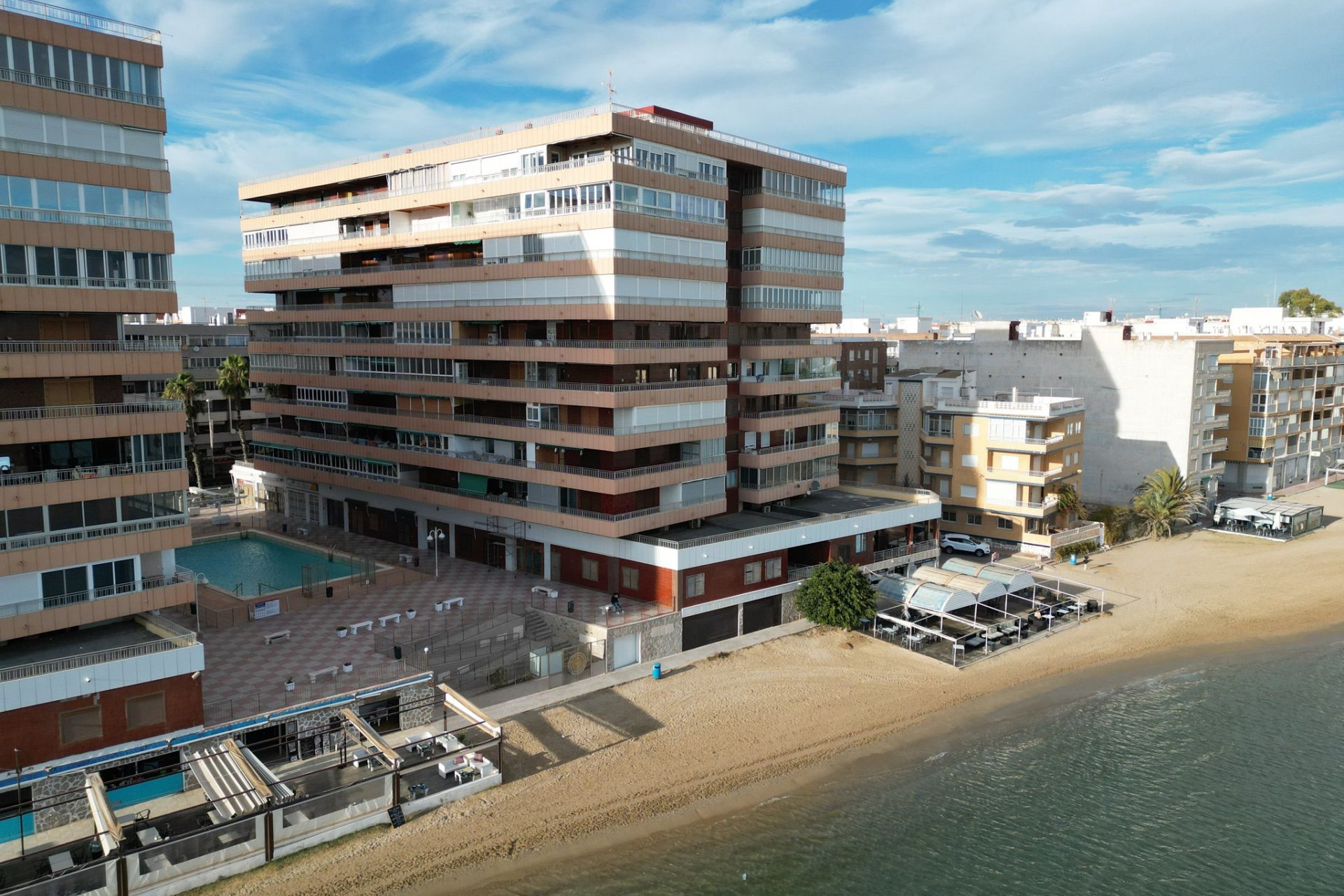 Resale - Apartment / Flat * - Torrevieja *