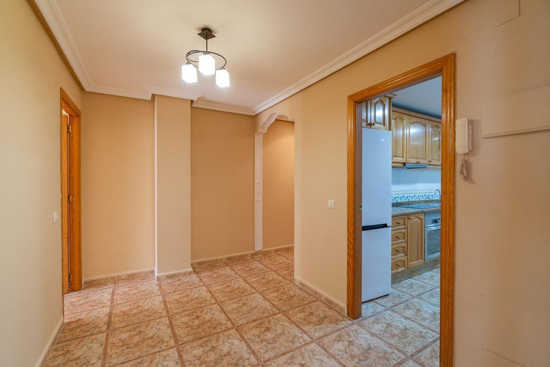Resale - Apartment / Flat * - Torrevieja *