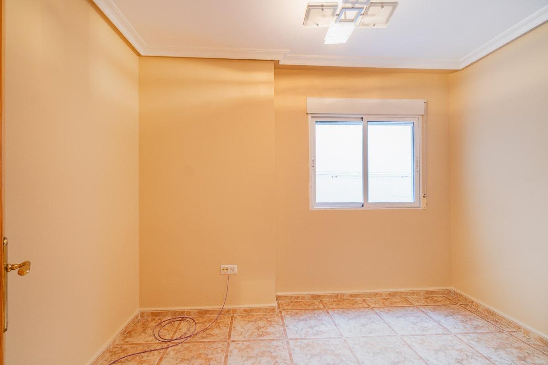Resale - Apartment / Flat * - Torrevieja *