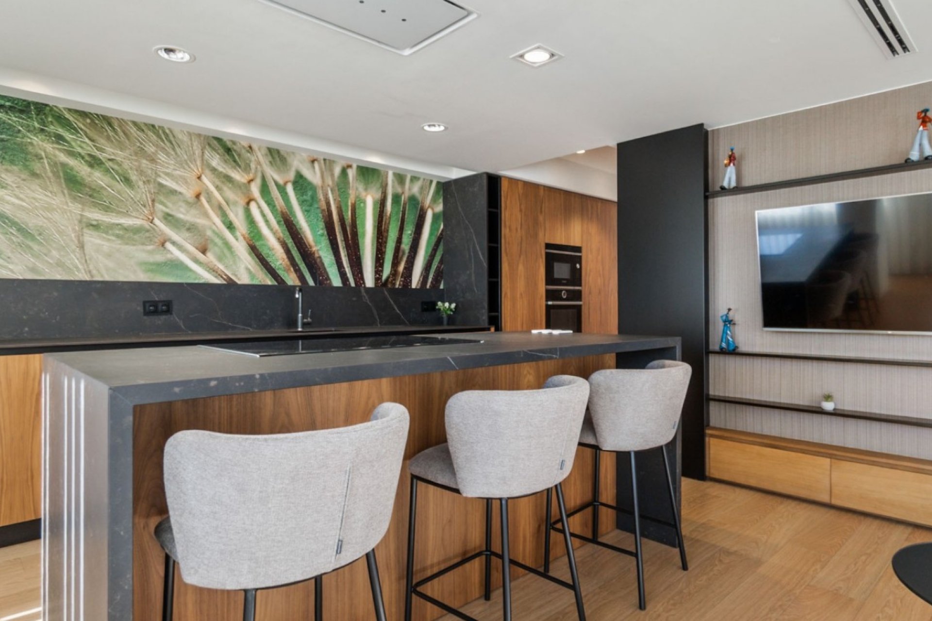 Resale - Apartment / Flat * - Torrevieja *