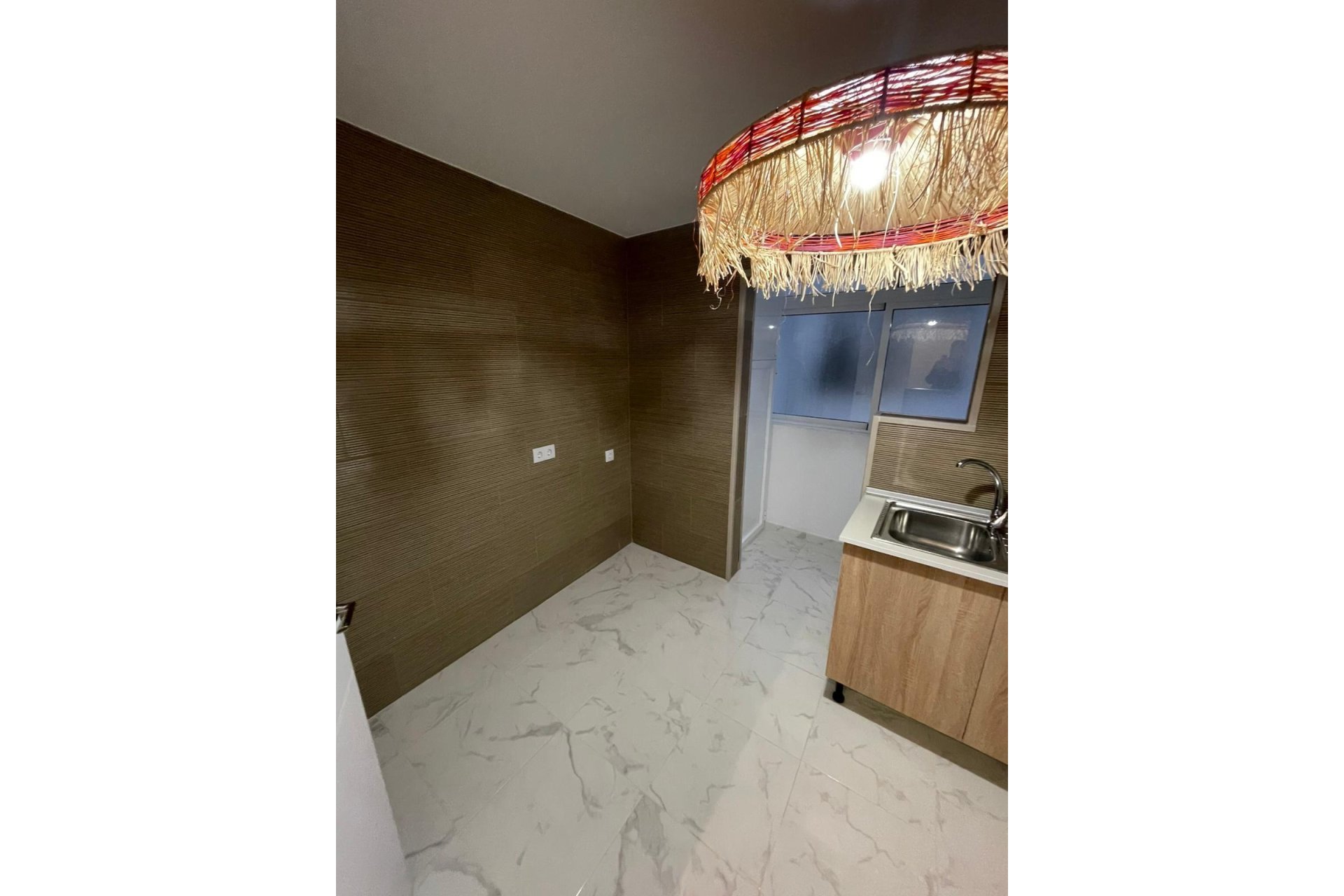 Resale - Apartment / Flat * - Torrevieja *