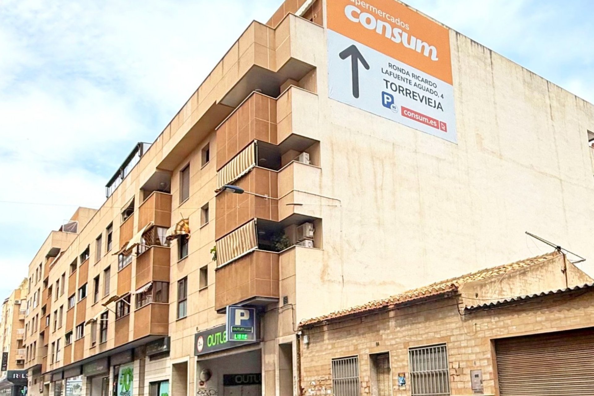 Resale - Apartment / Flat * - Torrevieja *