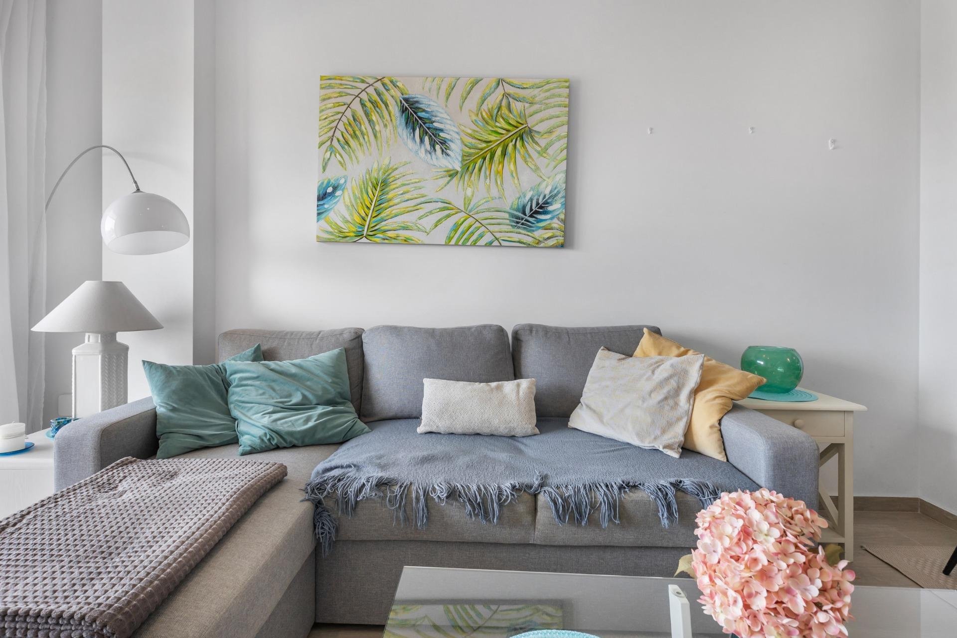 Resale - Apartment / Flat * - Torrevieja *