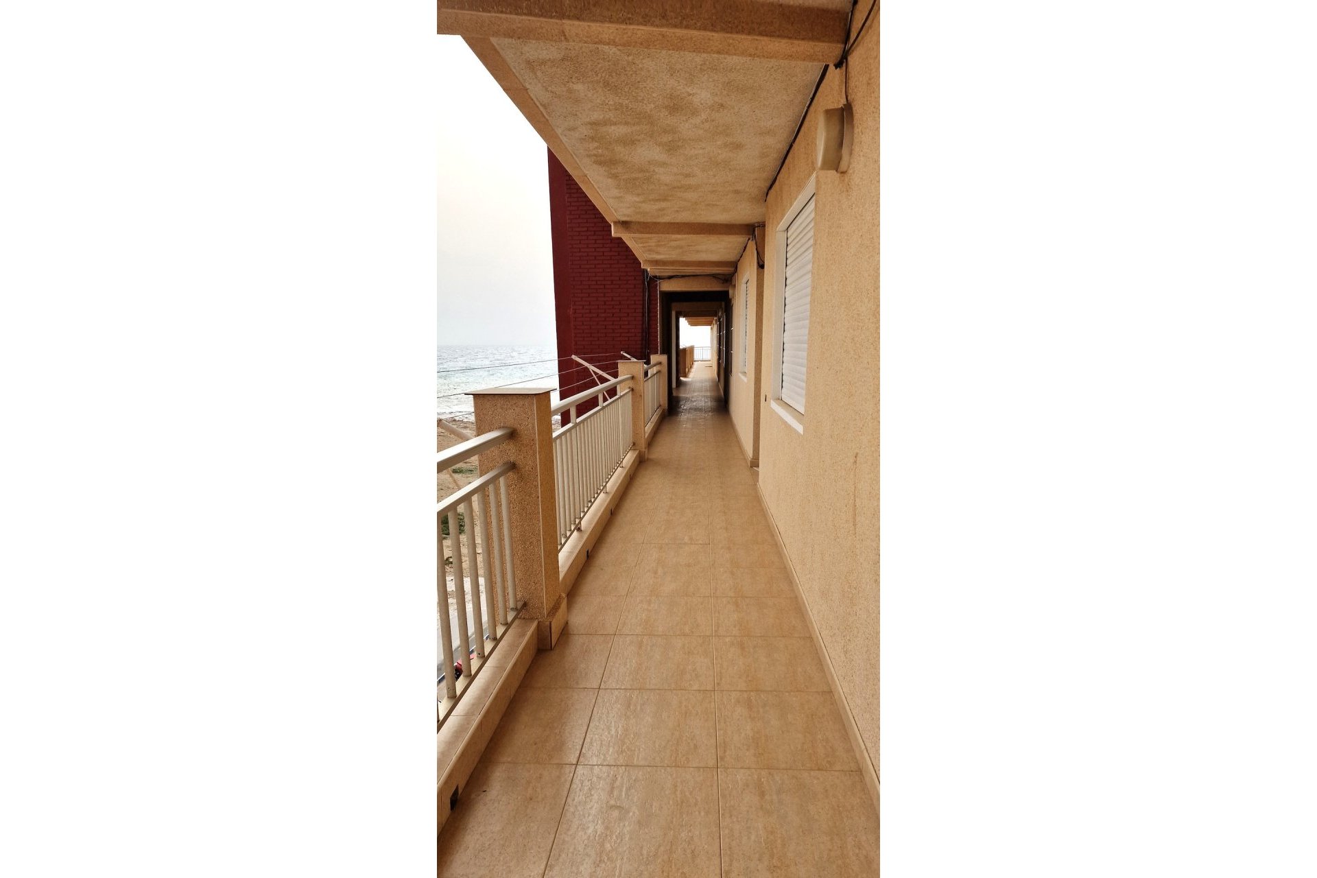 Resale - Apartment / Flat * - Torrevieja *