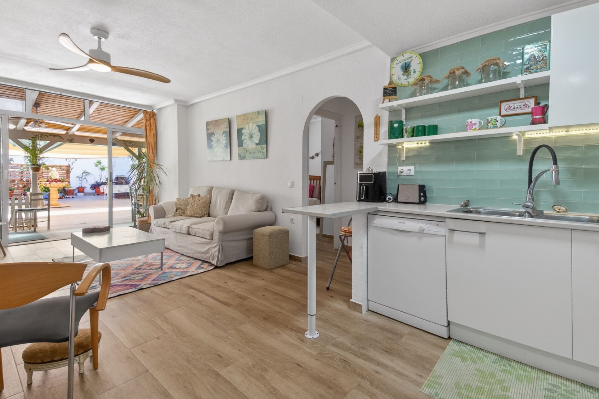 Resale - Apartment / Flat * - Torrevieja *