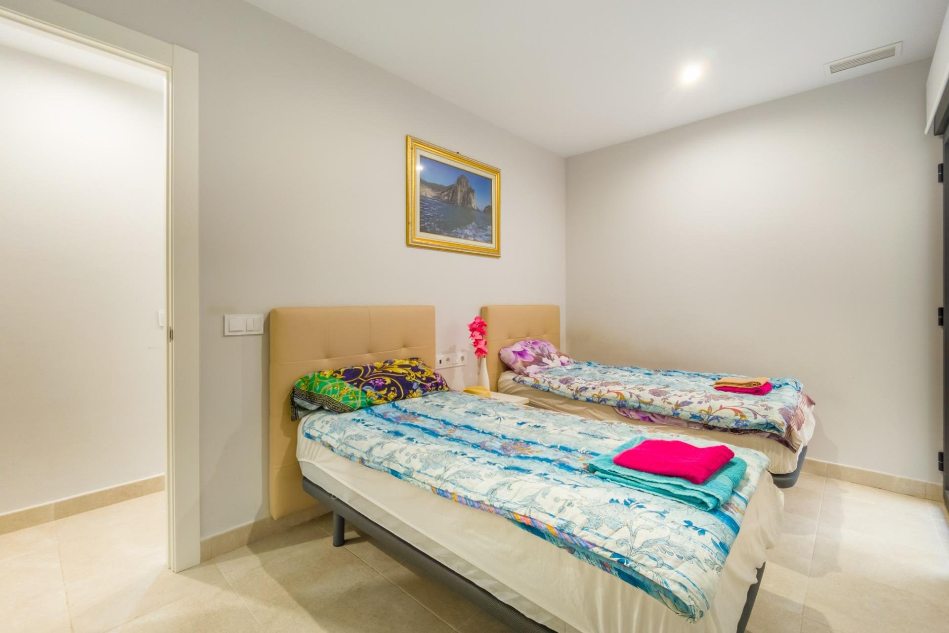 Resale - Apartment / Flat * - Torrevieja *