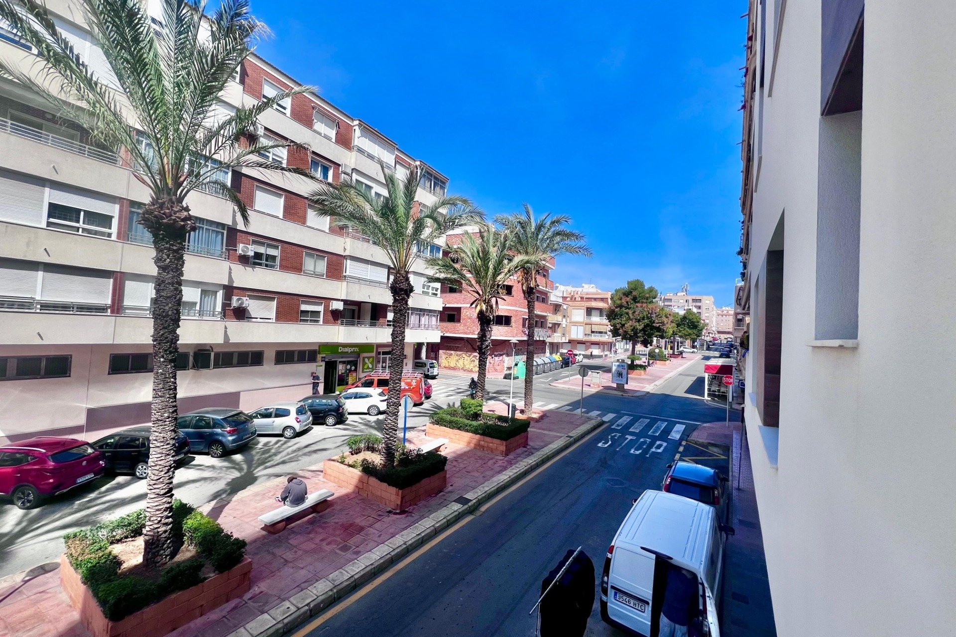 Resale - Apartment / Flat * - Torrevieja *