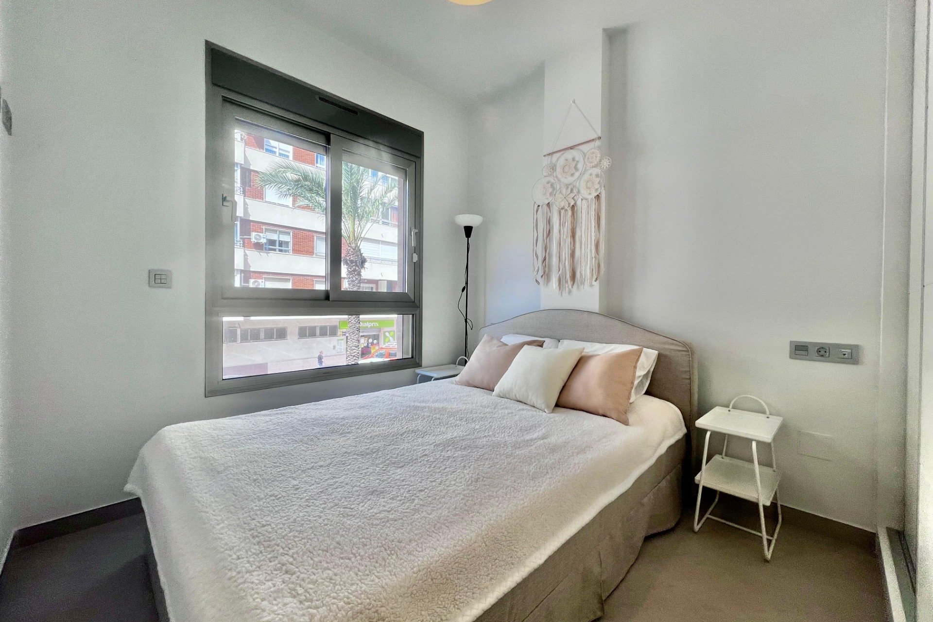 Resale - Apartment / Flat * - Torrevieja *