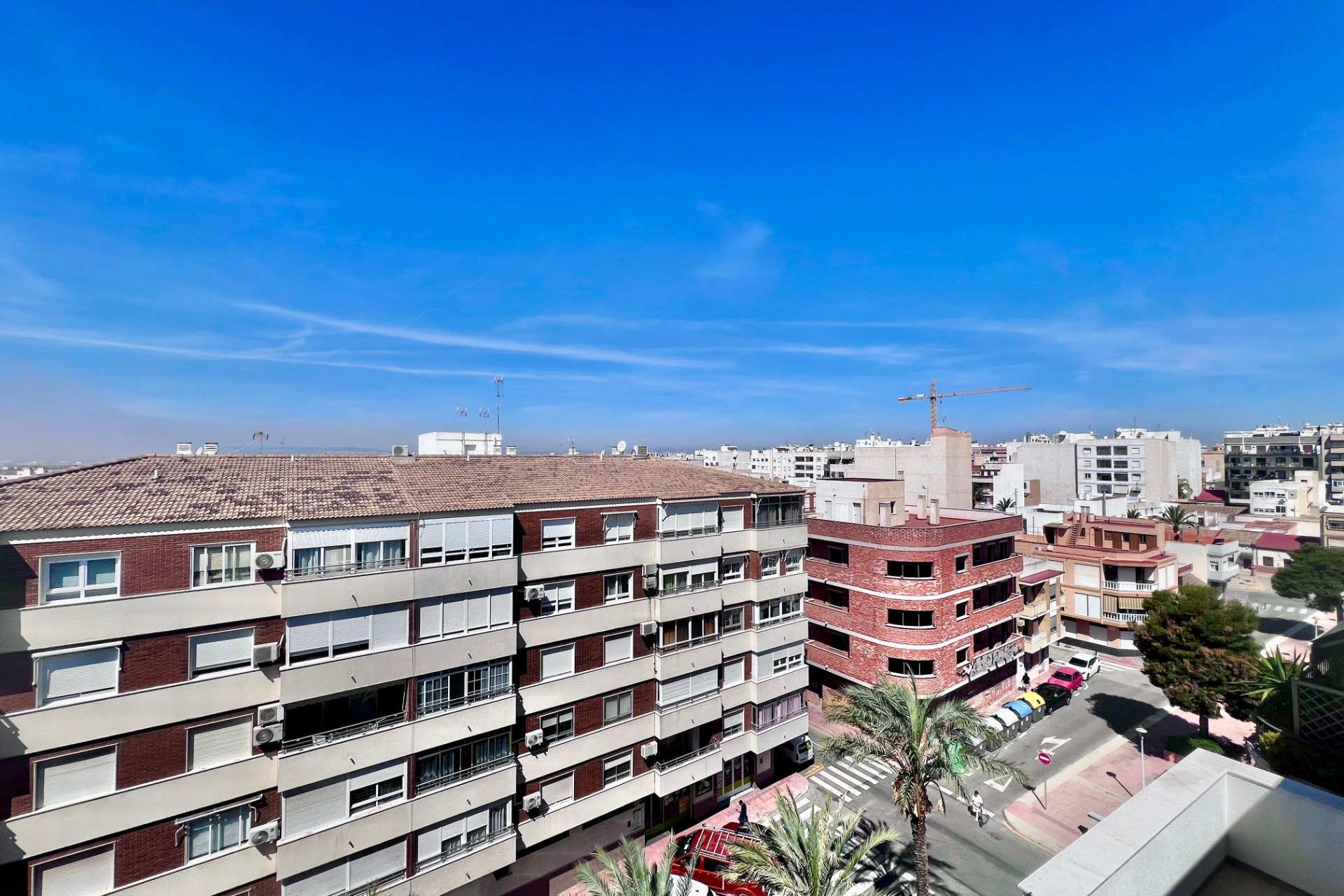 Resale - Apartment / Flat * - Torrevieja *