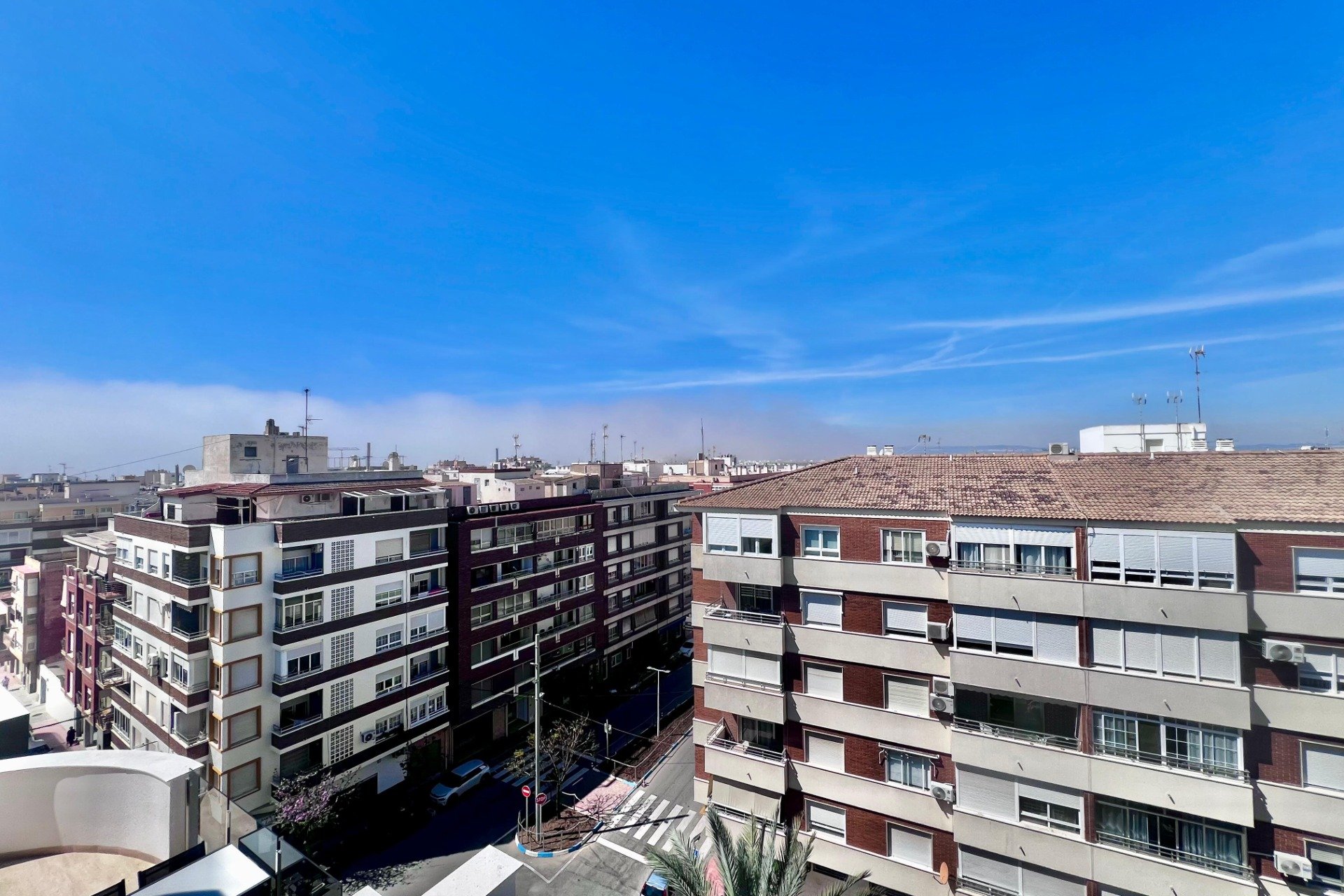 Resale - Apartment / Flat * - Torrevieja *