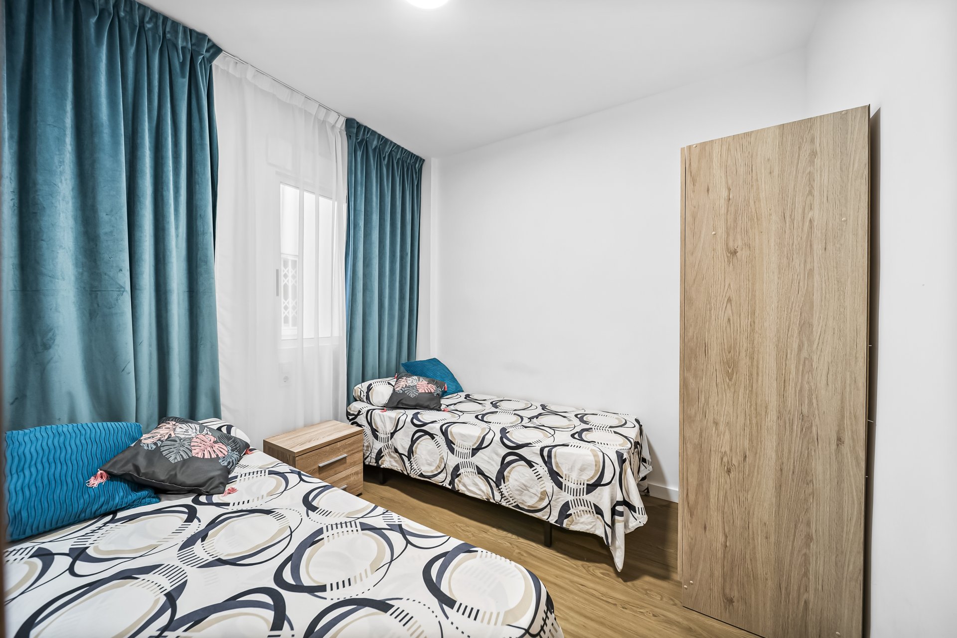 Resale - Apartment / Flat * - Torrevieja *
