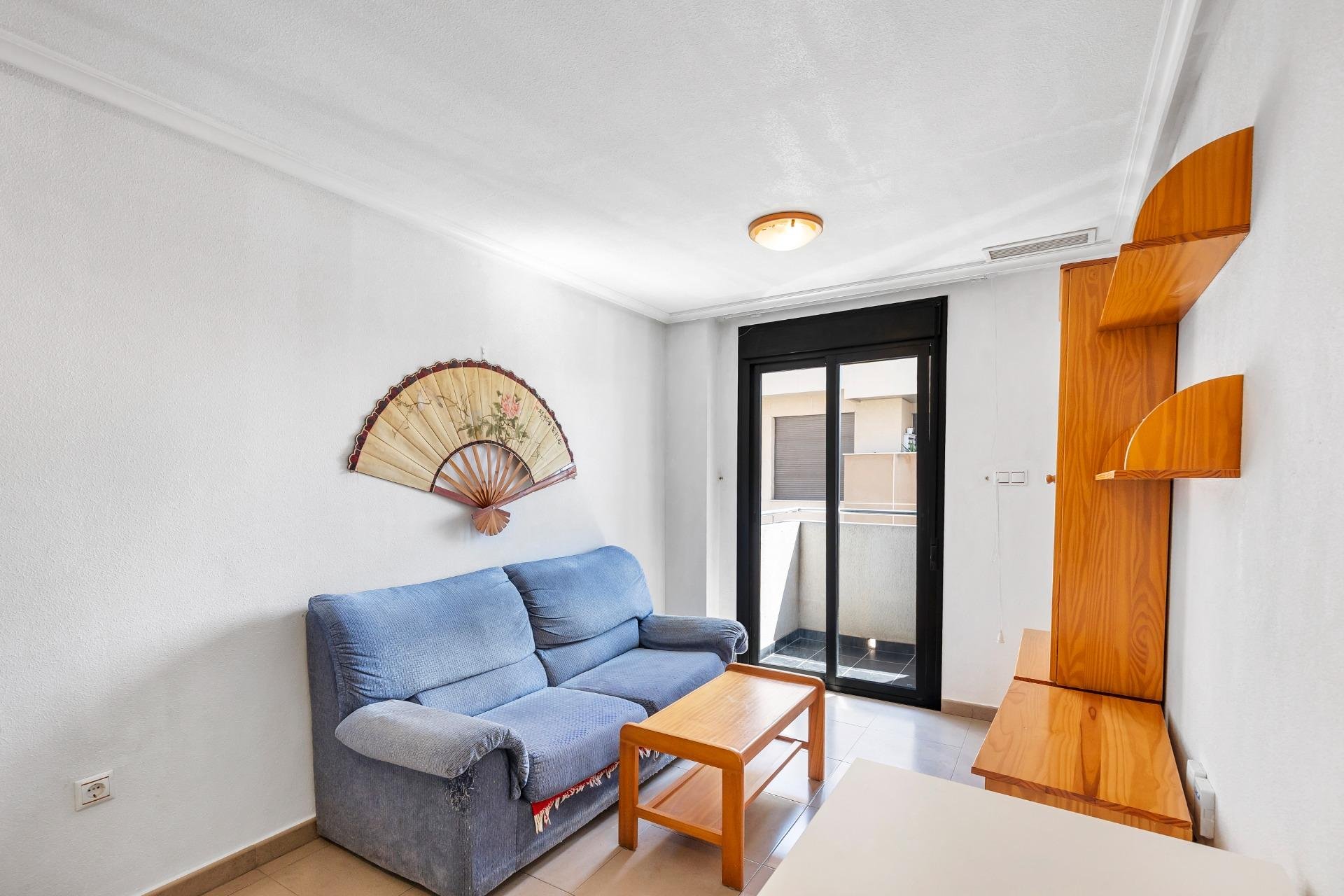 Resale - Apartment / Flat * - Torrevieja *