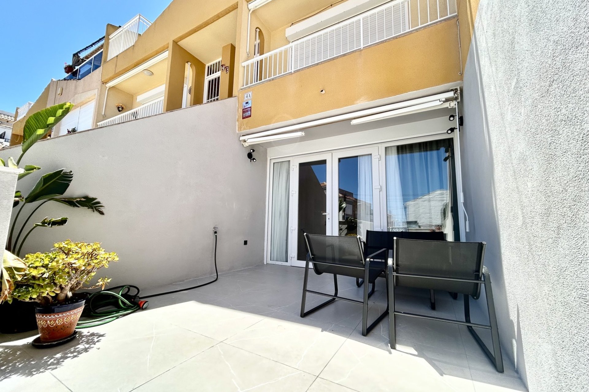 Resale - Apartment / Flat * - Torrevieja *