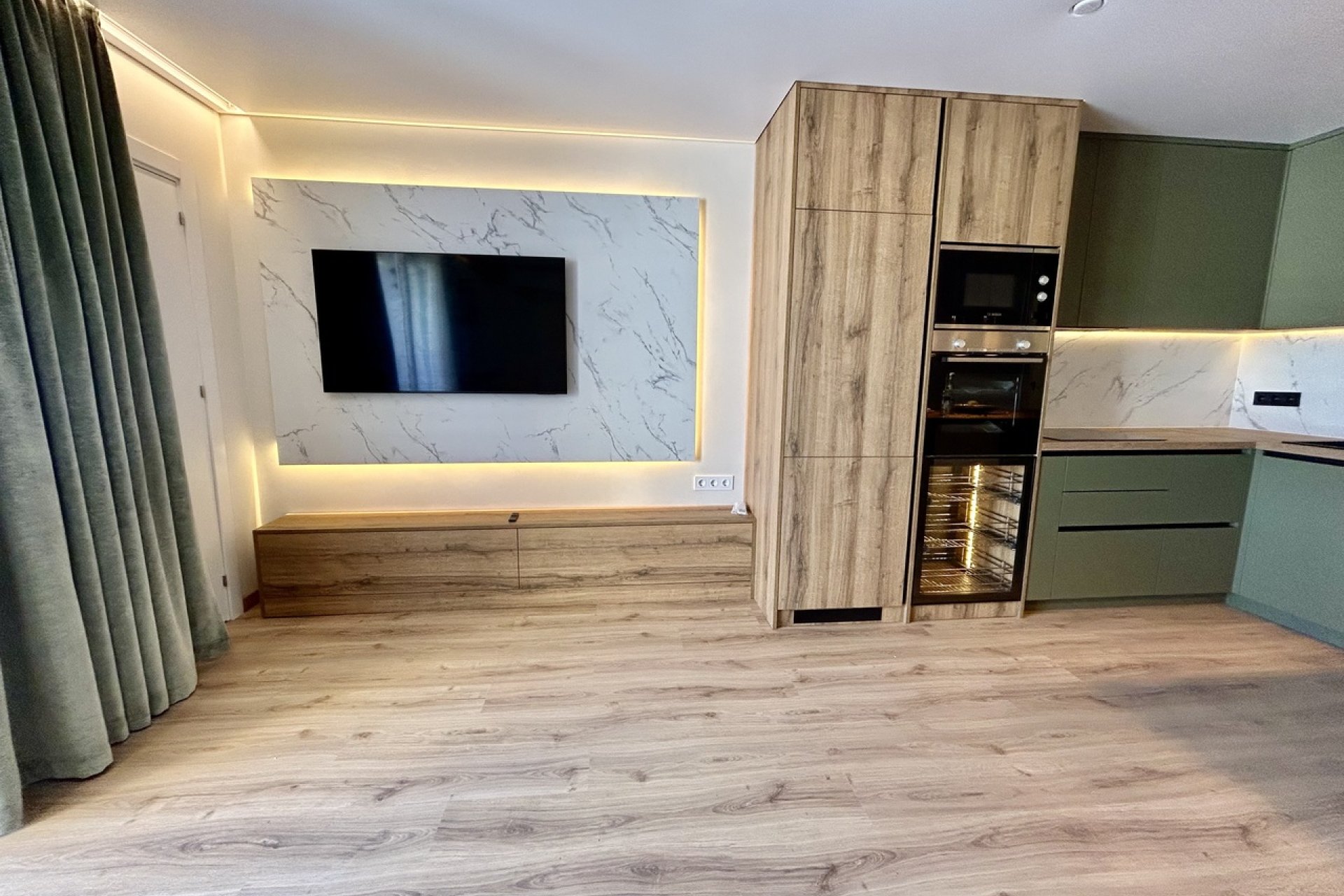 Resale - Apartment / Flat * - Torrevieja *