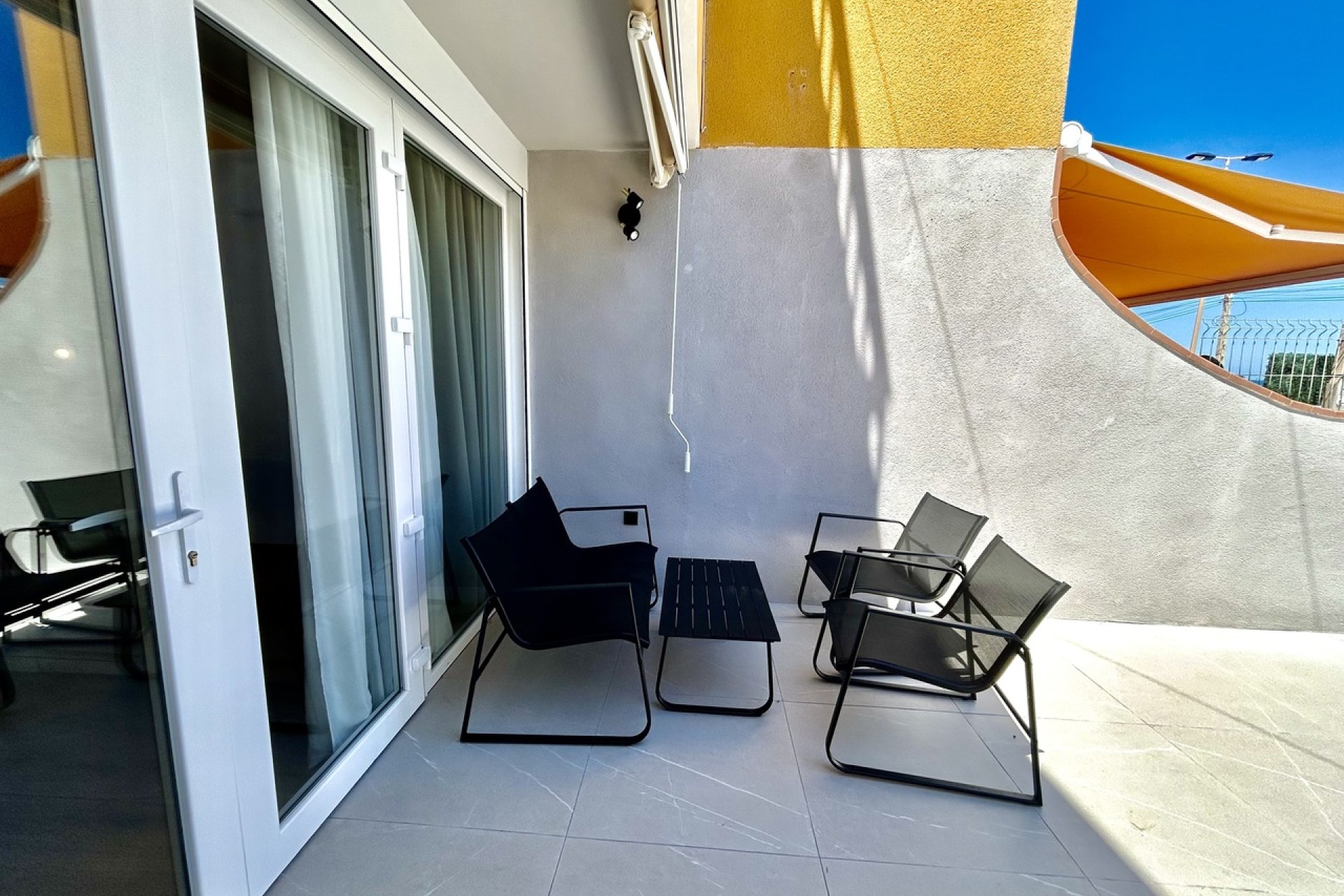 Resale - Apartment / Flat * - Torrevieja *