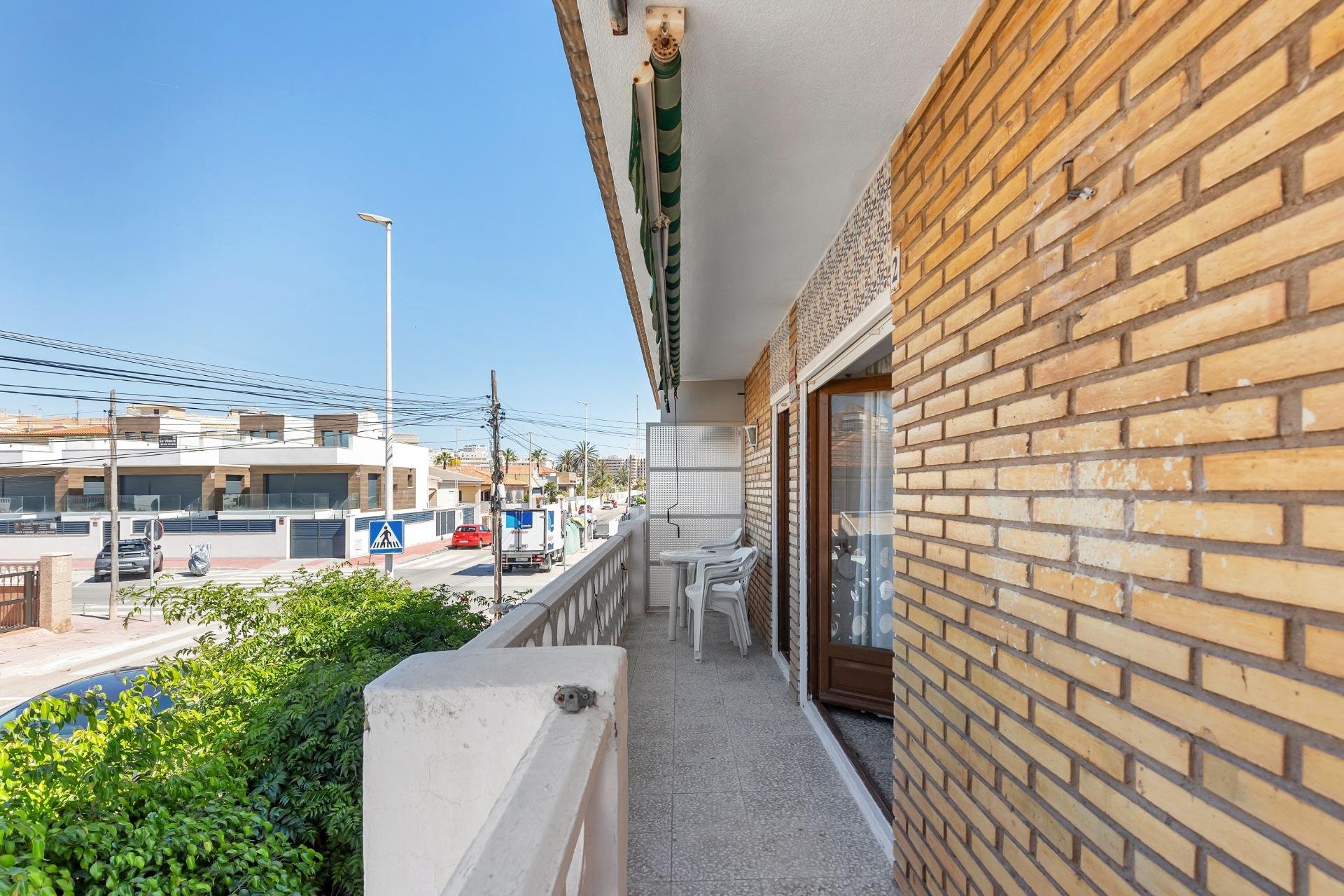 Resale - Apartment / Flat * - Torrevieja *