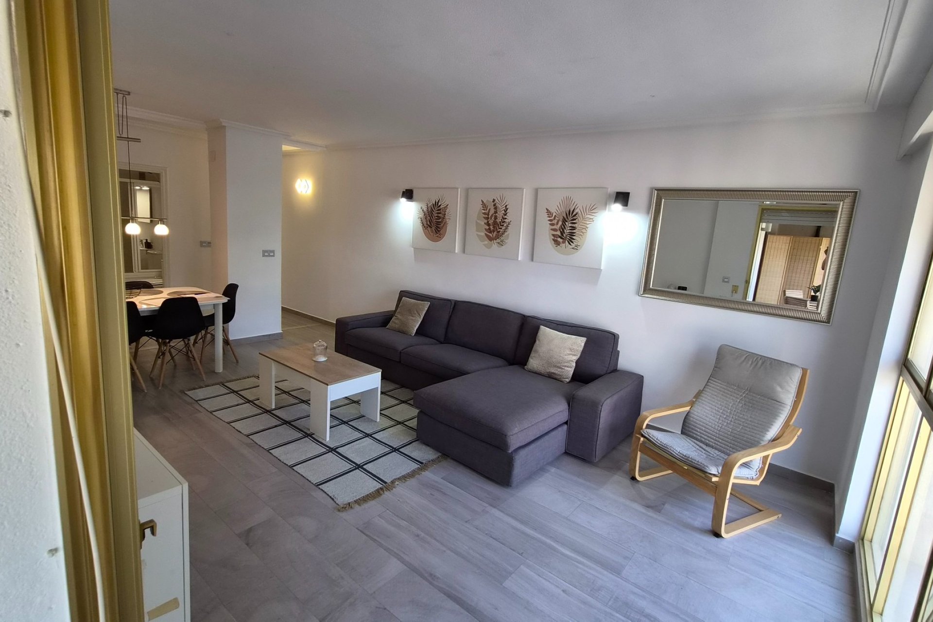 Resale - Apartment / Flat * - Torrevieja *